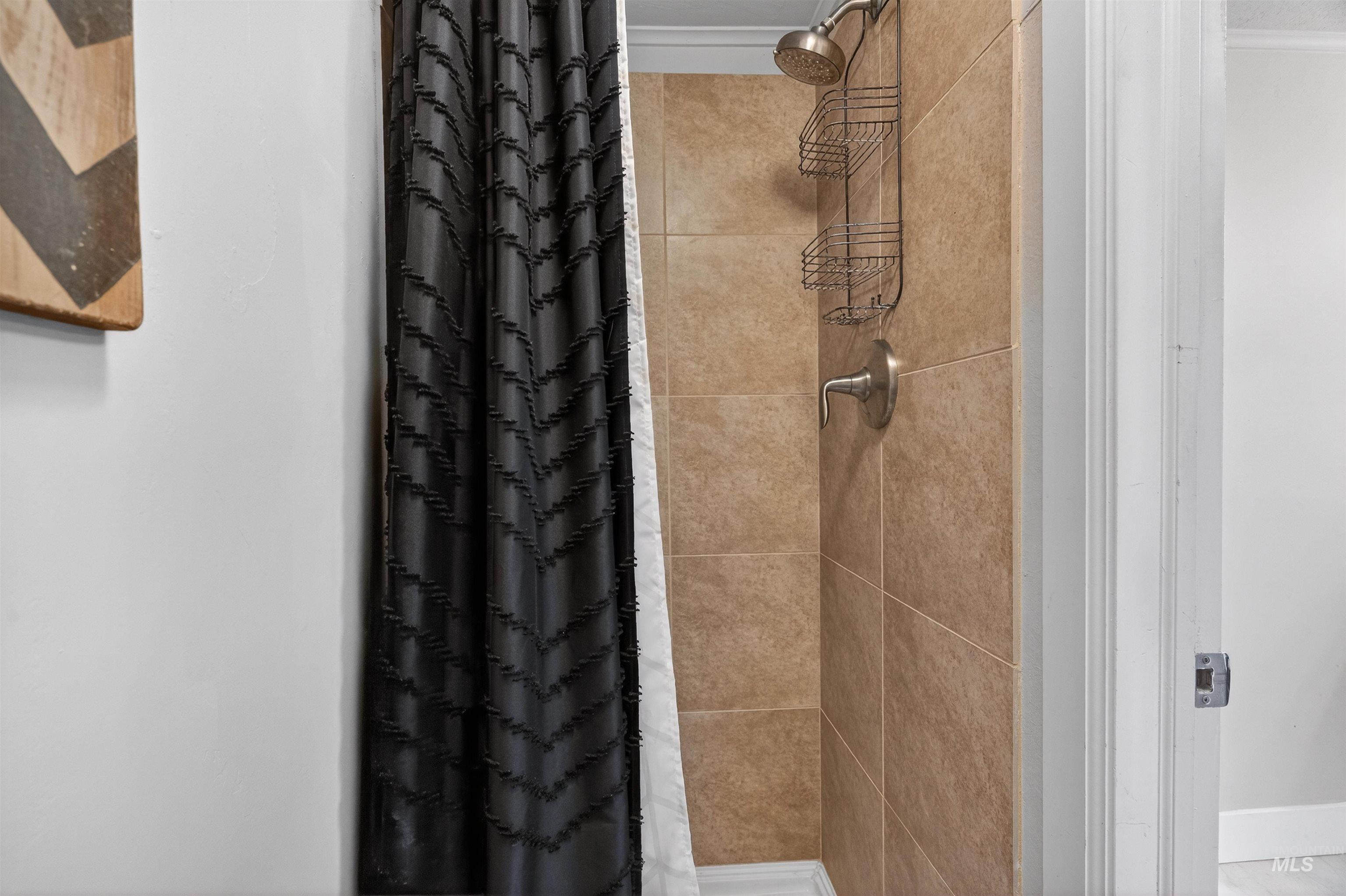 308 Maple, New Plymouth, Idaho 83655, 3 Bedrooms, 2 Bathrooms, Residential For Sale, Price $357,000, 98976412