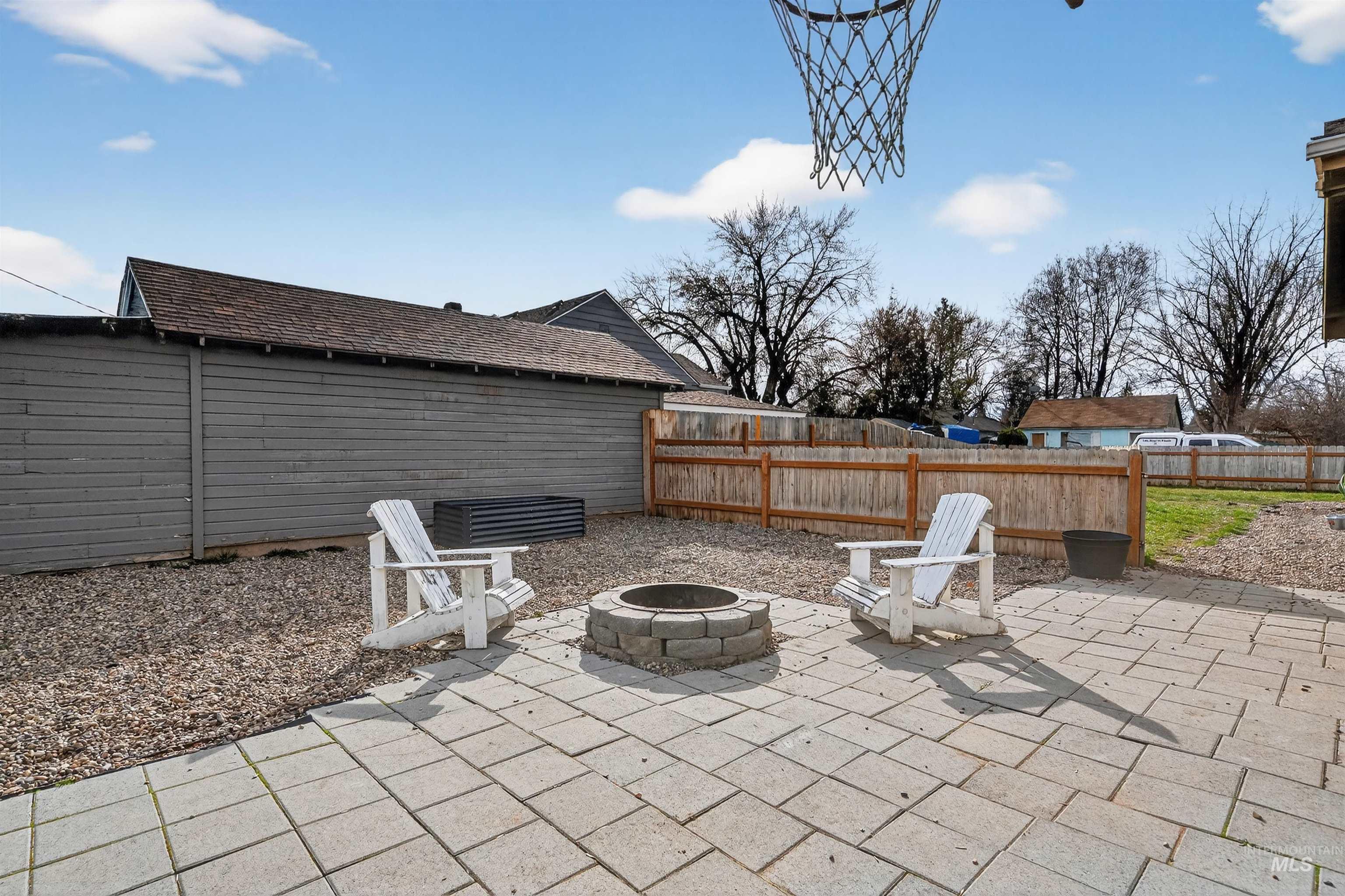 308 Maple, New Plymouth, Idaho 83655, 3 Bedrooms, 2 Bathrooms, Residential For Sale, Price $357,000, 98976412