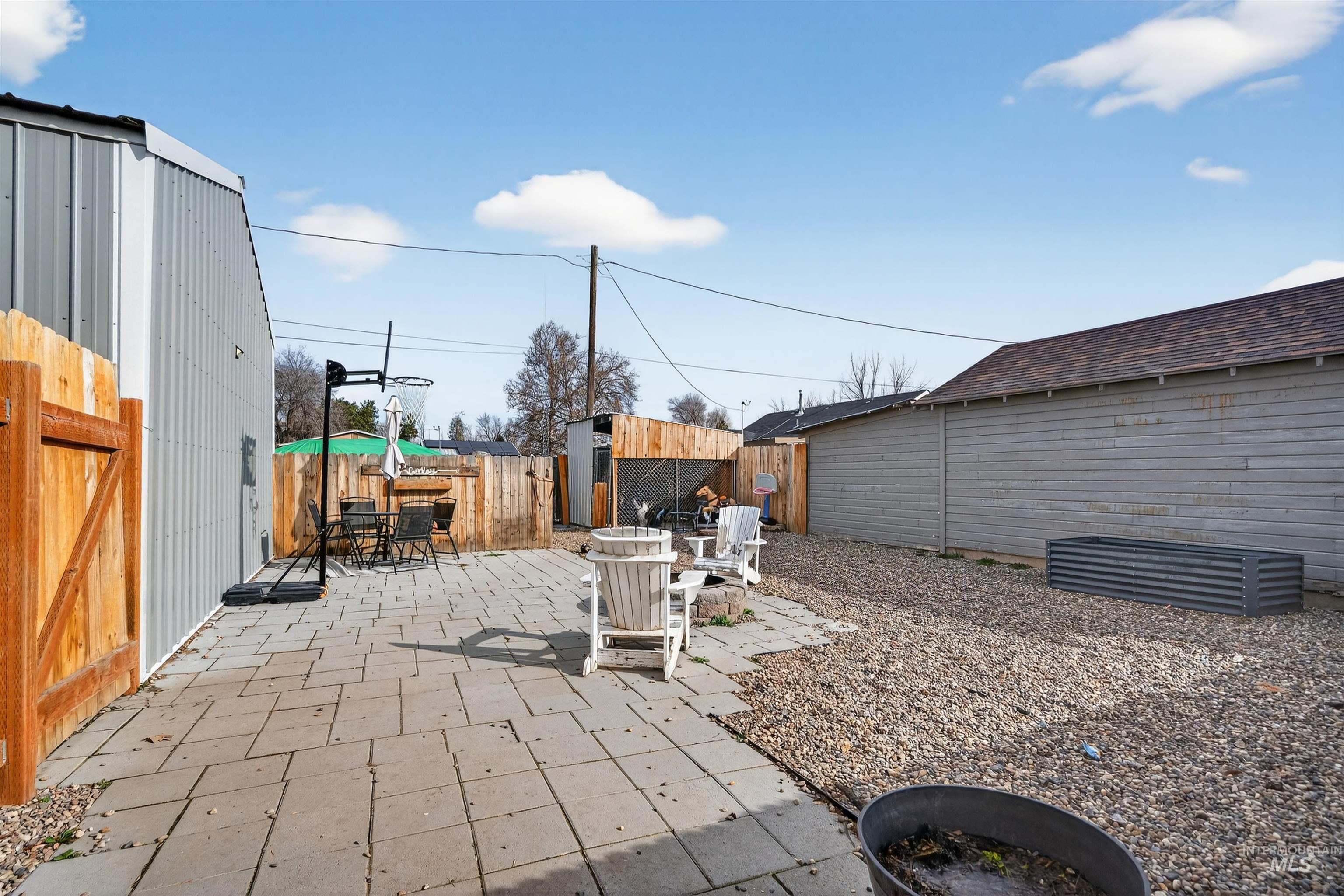 308 Maple, New Plymouth, Idaho 83655, 3 Bedrooms, 2 Bathrooms, Residential For Sale, Price $357,000, 98976412