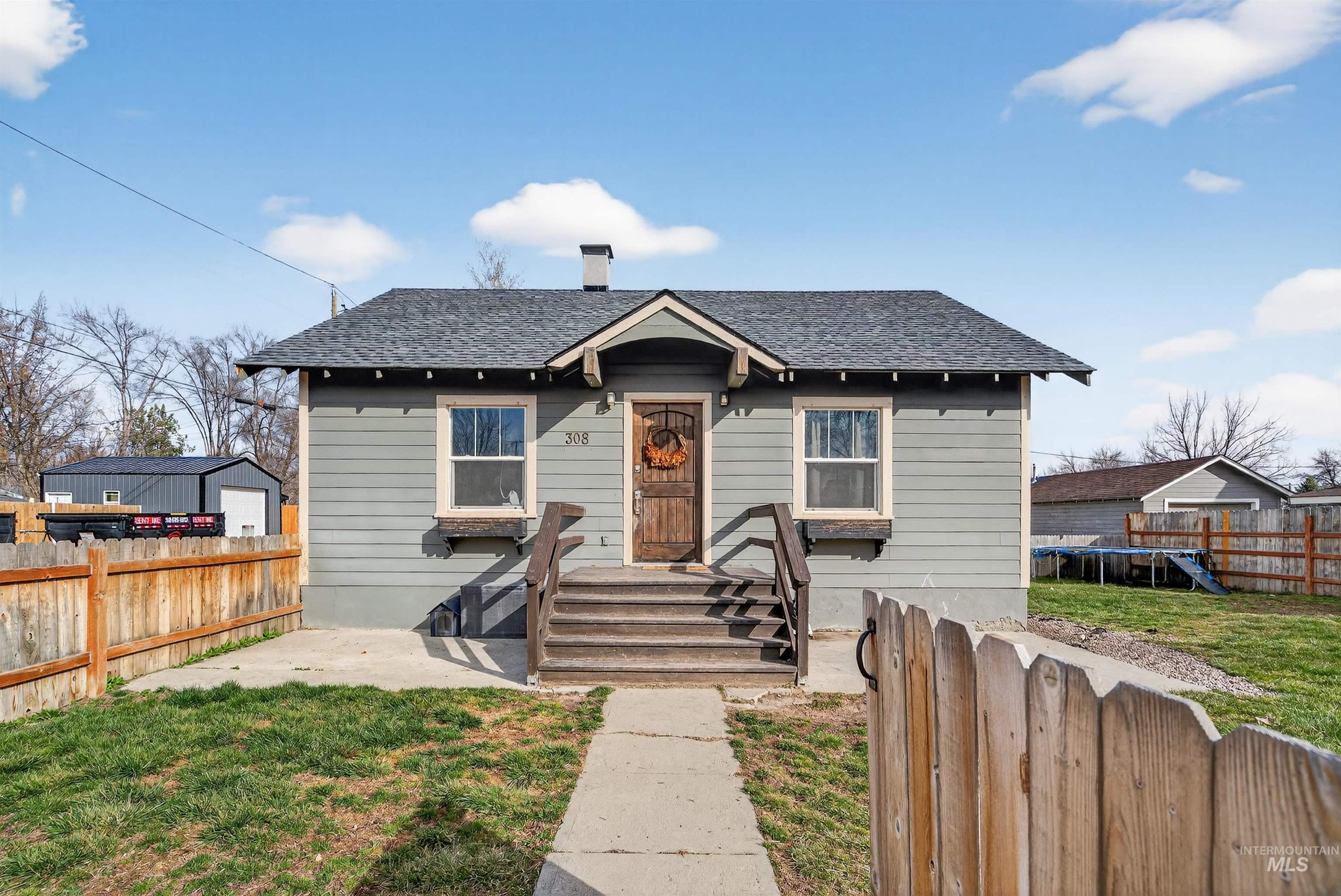 308 Maple, New Plymouth, Idaho 83655, 3 Bedrooms, 2 Bathrooms, Residential For Sale, Price $357,000, 98976412