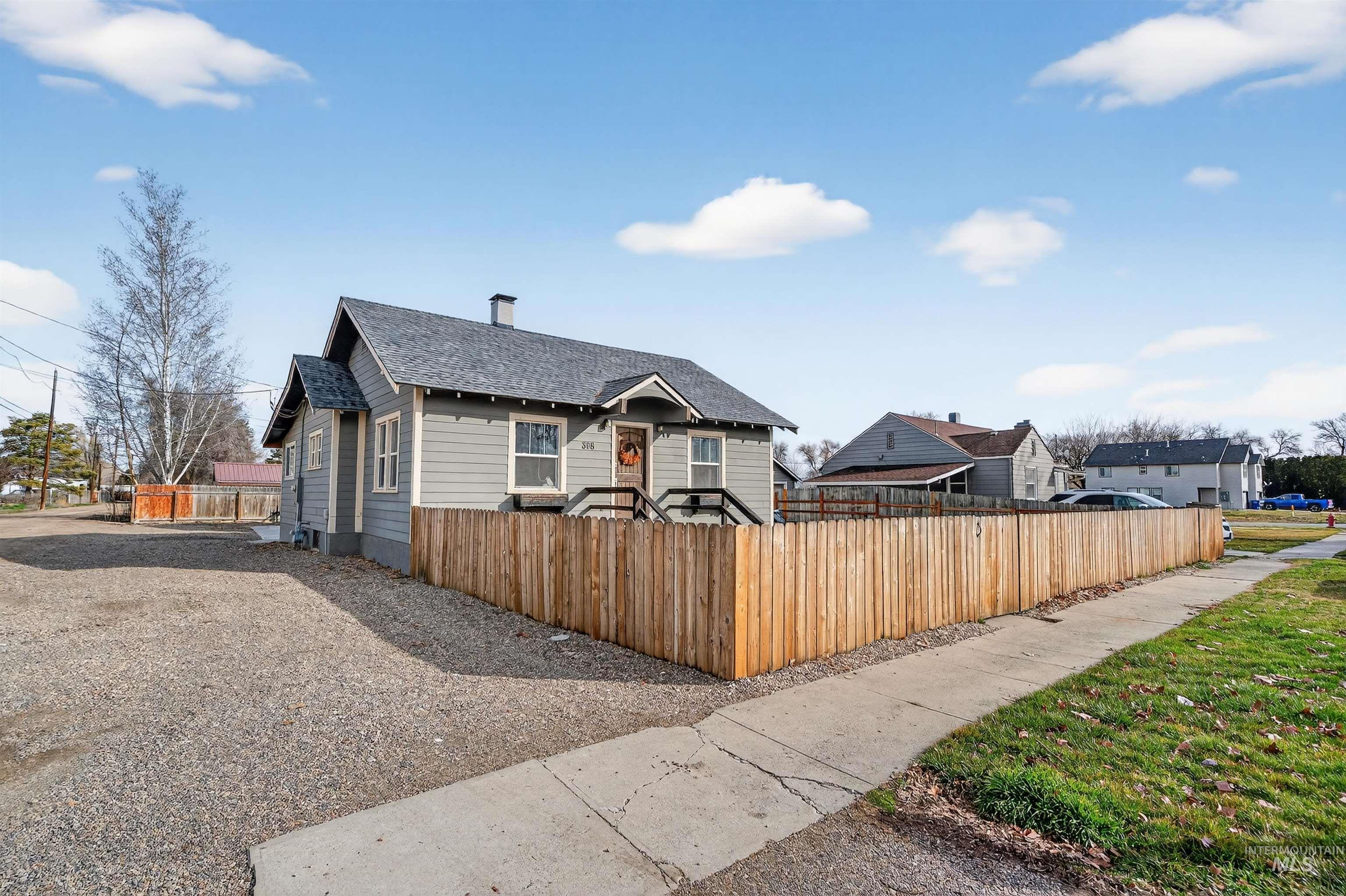 308 Maple, New Plymouth, Idaho 83655, 3 Bedrooms, 2 Bathrooms, Residential For Sale, Price $357,000, 98976412