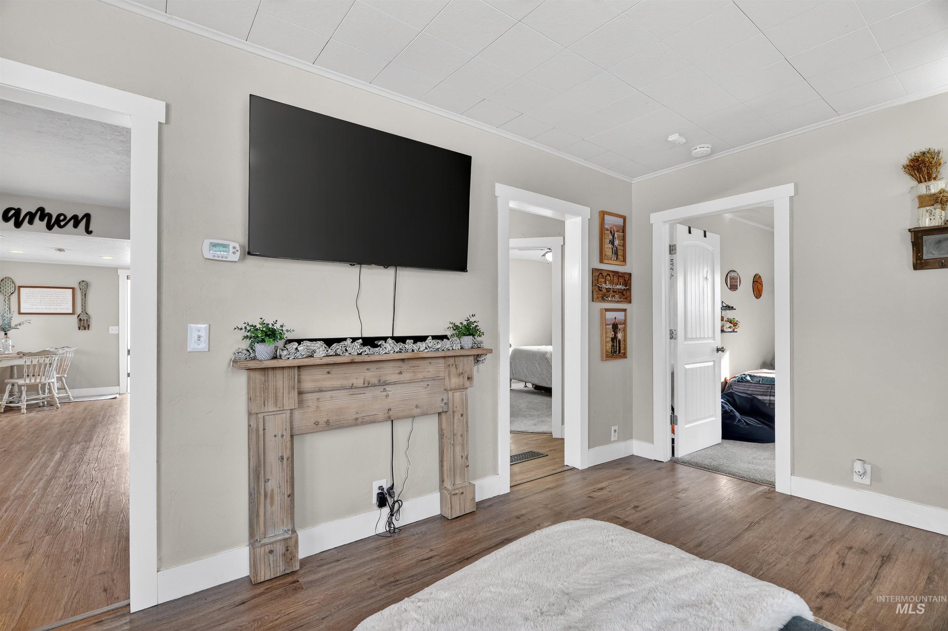 308 Maple, New Plymouth, Idaho 83655, 3 Bedrooms, 2 Bathrooms, Residential For Sale, Price $357,000, 98976412