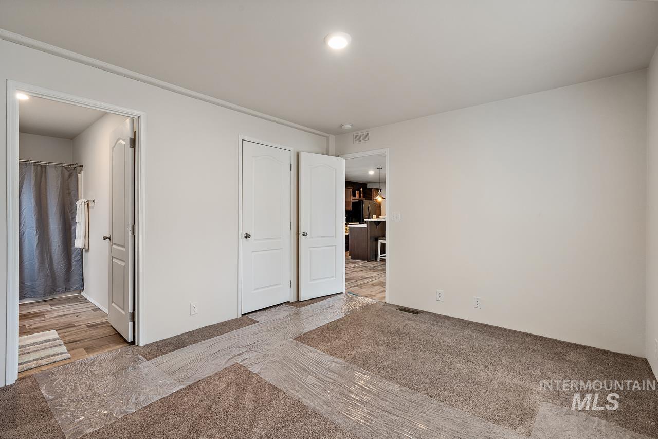 441 W Mesquite St., Boise, Idaho 83713-7918, 4 Bedrooms, 2 Bathrooms, Residential For Sale, Price $145,000, 98976414