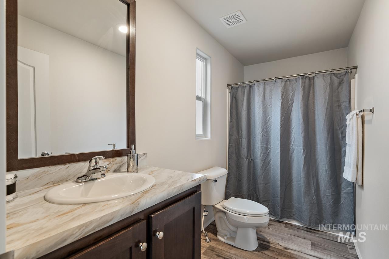 441 W Mesquite St., Boise, Idaho 83713-7918, 4 Bedrooms, 2 Bathrooms, Residential For Sale, Price $145,000, 98976414