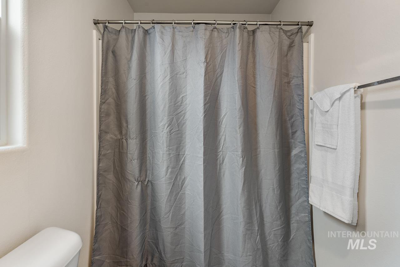 441 W Mesquite St., Boise, Idaho 83713-7918, 4 Bedrooms, 2 Bathrooms, Residential For Sale, Price $145,000, 98976414