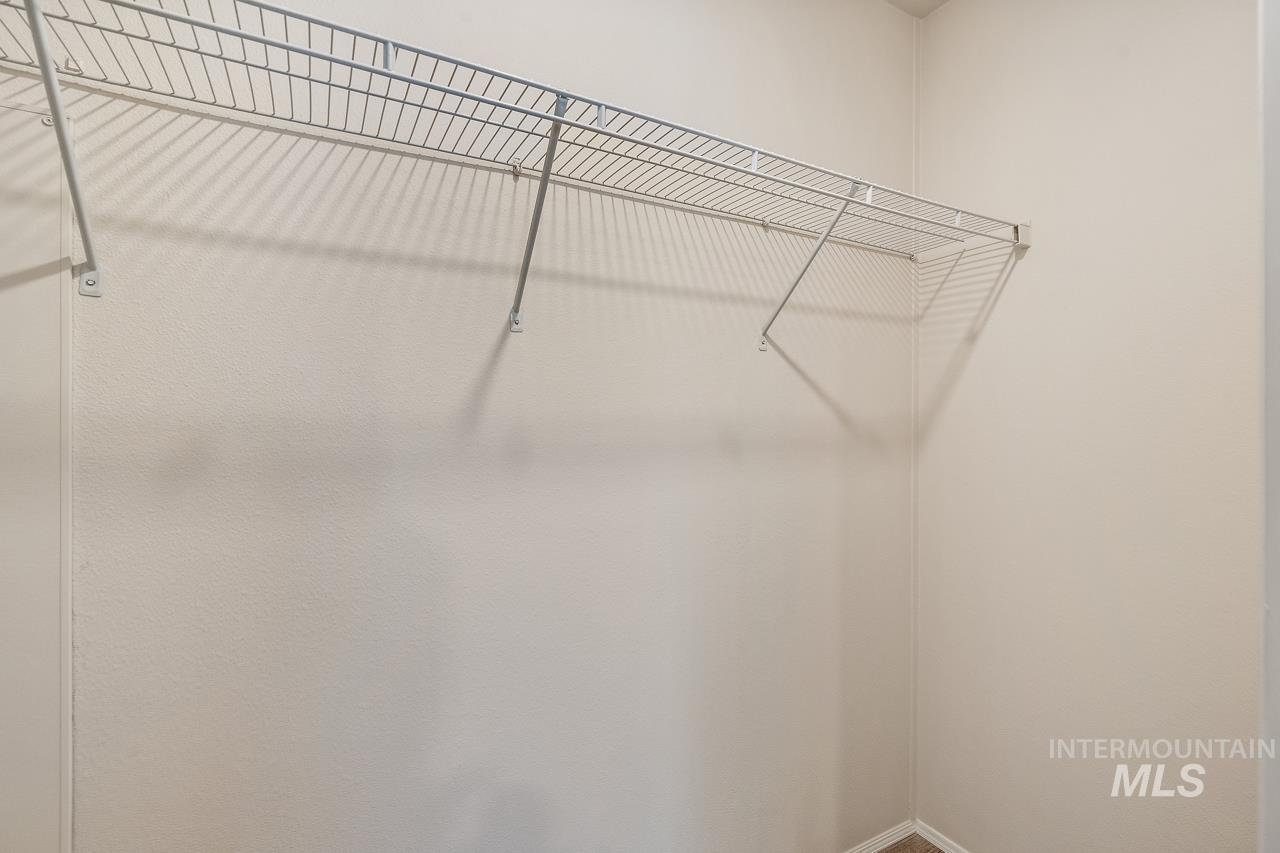 441 W Mesquite St., Boise, Idaho 83713-7918, 4 Bedrooms, 2 Bathrooms, Residential For Sale, Price $145,000, 98976414