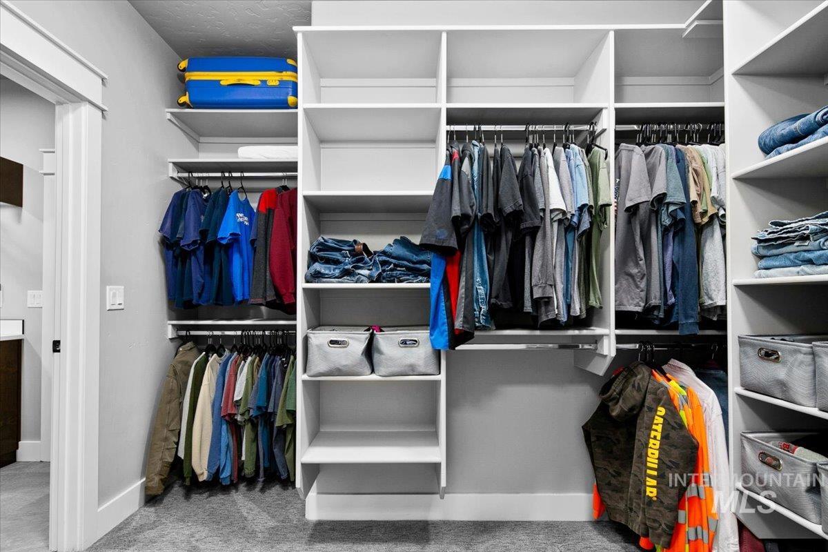 18303 N Tulip Ave., Nampa, Idaho 83687, 3 Bedrooms, 2 Bathrooms, Residential For Sale, Price $635,000,MLS 98976416