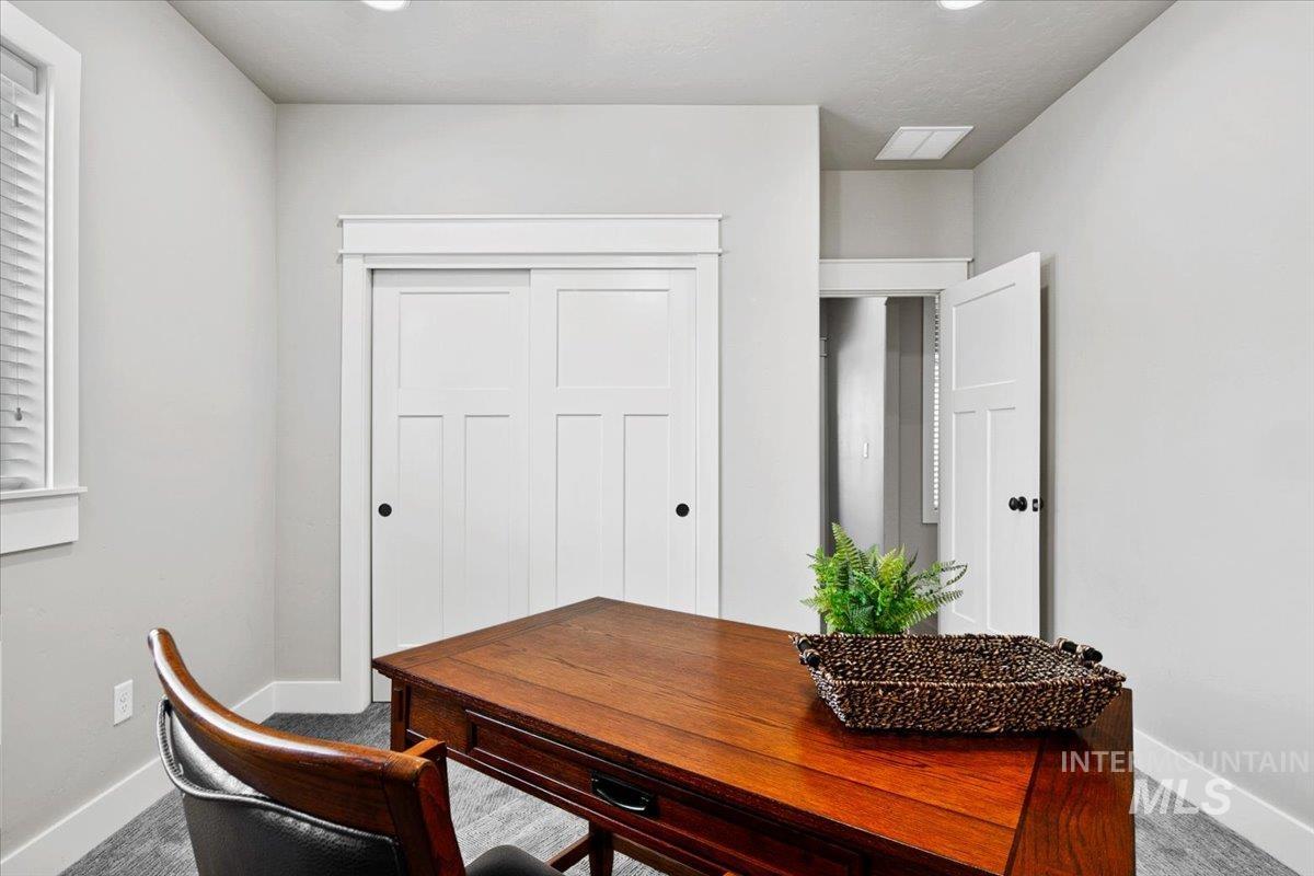 18303 N Tulip Ave., Nampa, Idaho 83687, 3 Bedrooms, 2 Bathrooms, Residential For Sale, Price $635,000,MLS 98976416