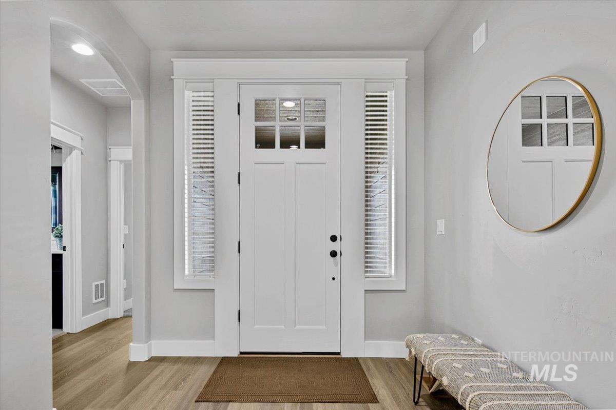 18303 N Tulip Ave., Nampa, Idaho 83687, 3 Bedrooms, 2 Bathrooms, Residential For Sale, Price $635,000,MLS 98976416