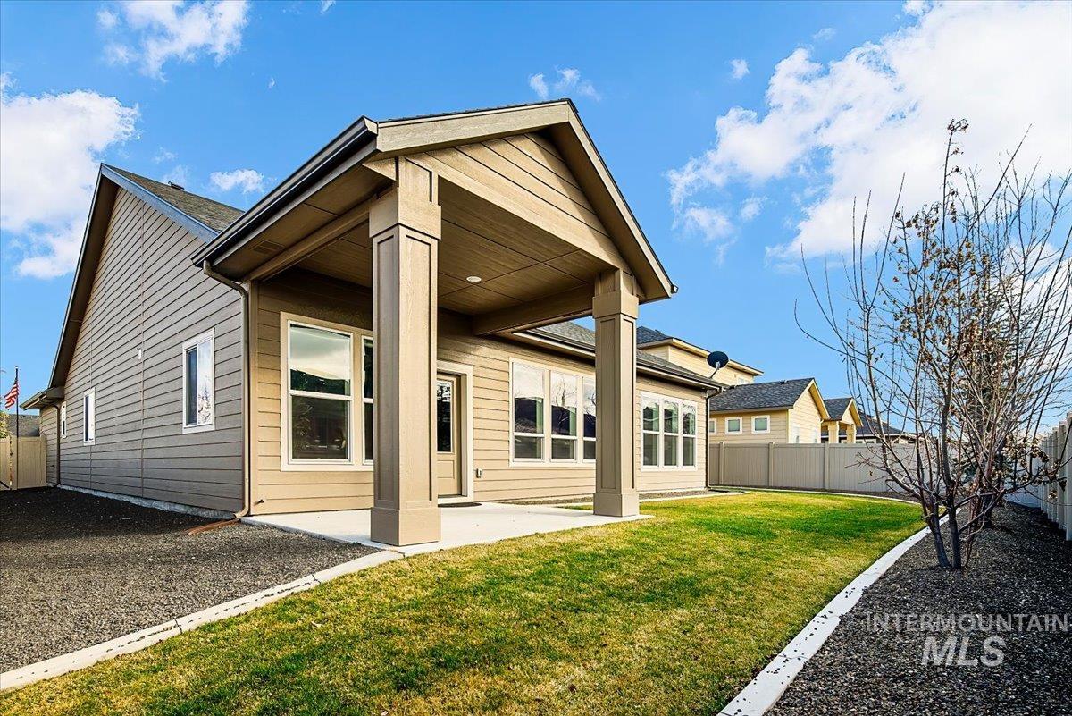 18303 N Tulip Ave., Nampa, Idaho 83687, 3 Bedrooms, 2 Bathrooms, Residential For Sale, Price $635,000,MLS 98976416