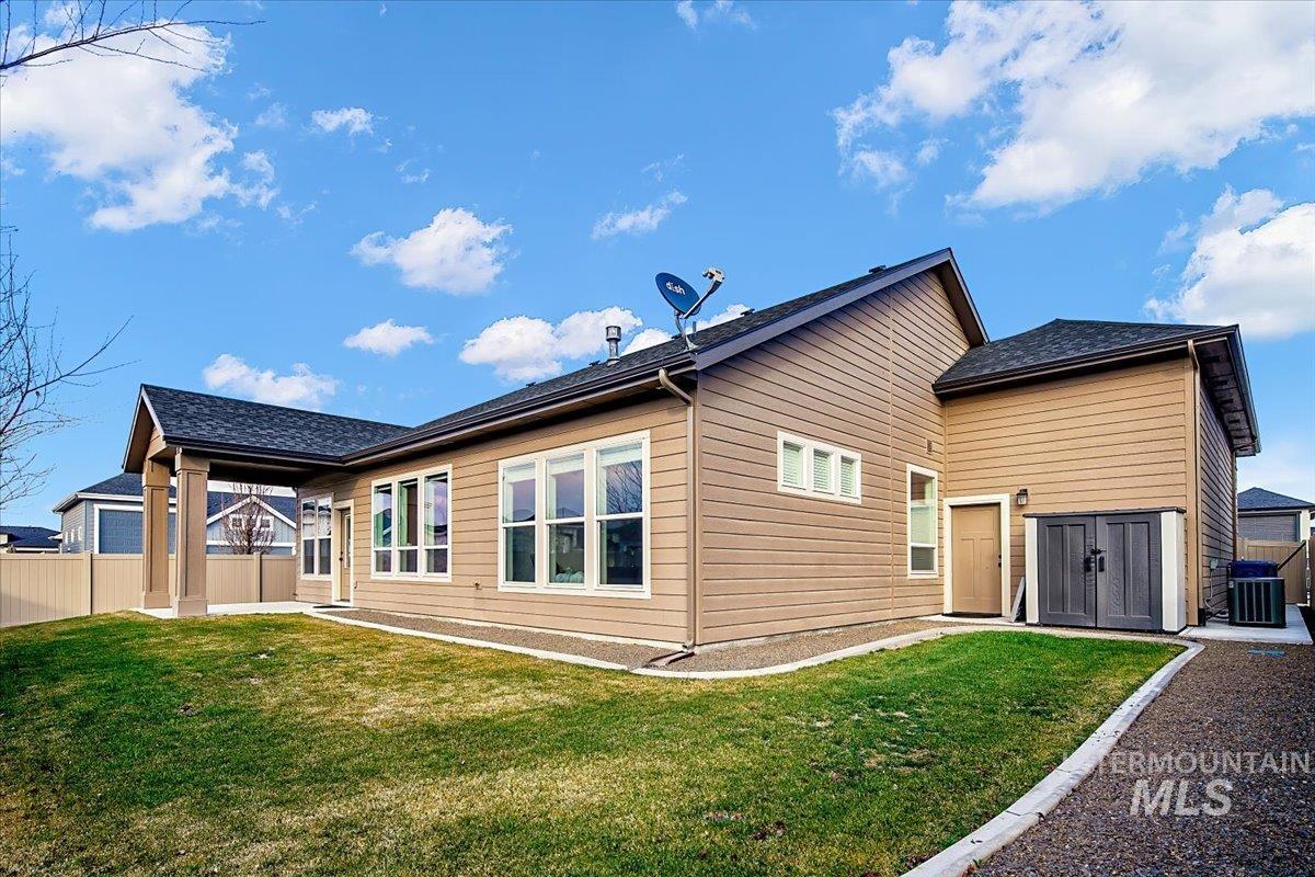 18303 N Tulip Ave., Nampa, Idaho 83687, 3 Bedrooms, 2 Bathrooms, Residential For Sale, Price $635,000,MLS 98976416