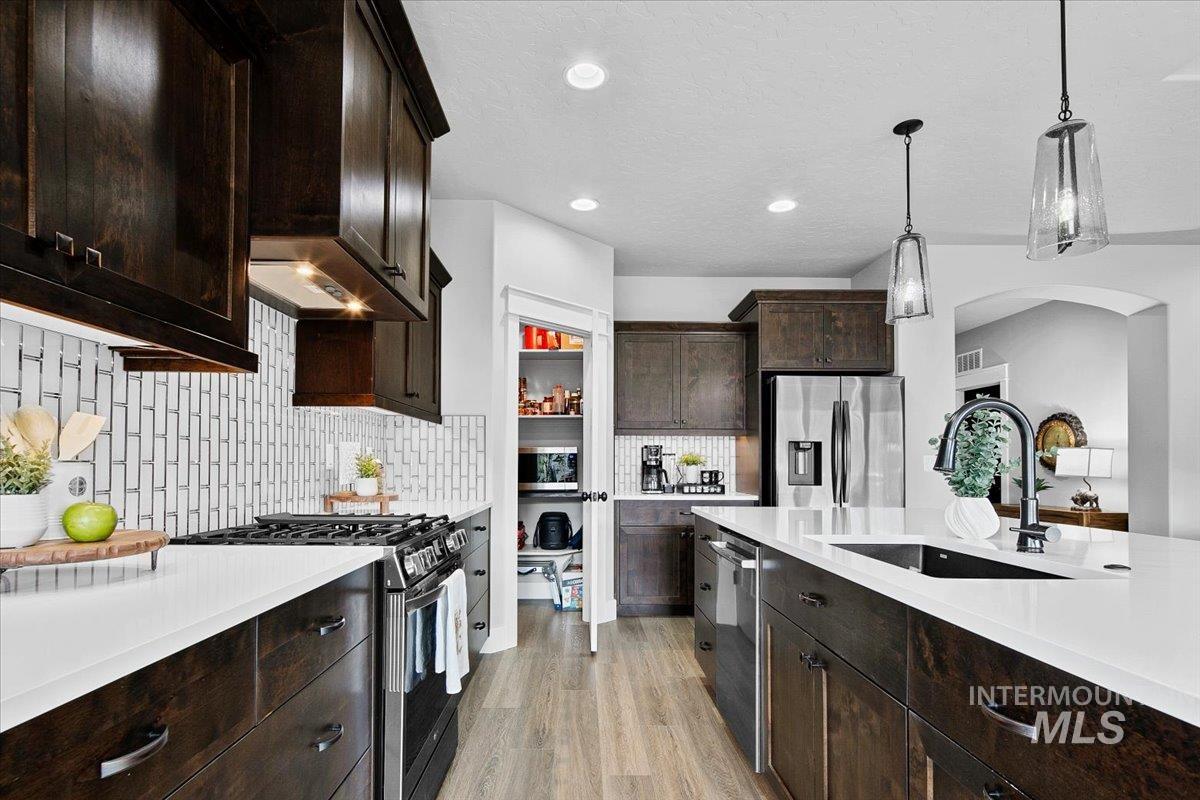 18303 N Tulip Ave., Nampa, Idaho 83687, 3 Bedrooms, 2 Bathrooms, Residential For Sale, Price $635,000,MLS 98976416