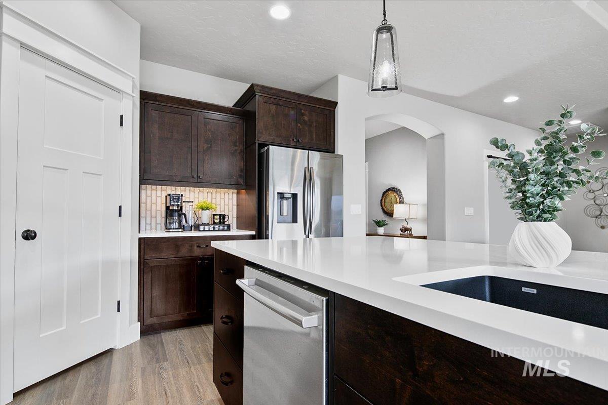 18303 N Tulip Ave., Nampa, Idaho 83687, 3 Bedrooms, 2 Bathrooms, Residential For Sale, Price $635,000,MLS 98976416