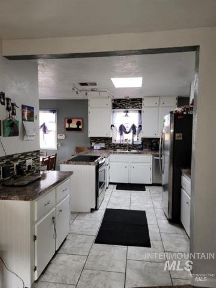 1603 Kimes St, Twin Falls, Idaho 83301, 4 Bedrooms, 2 Bathrooms, Residential For Sale, Price $339,900, 98976417