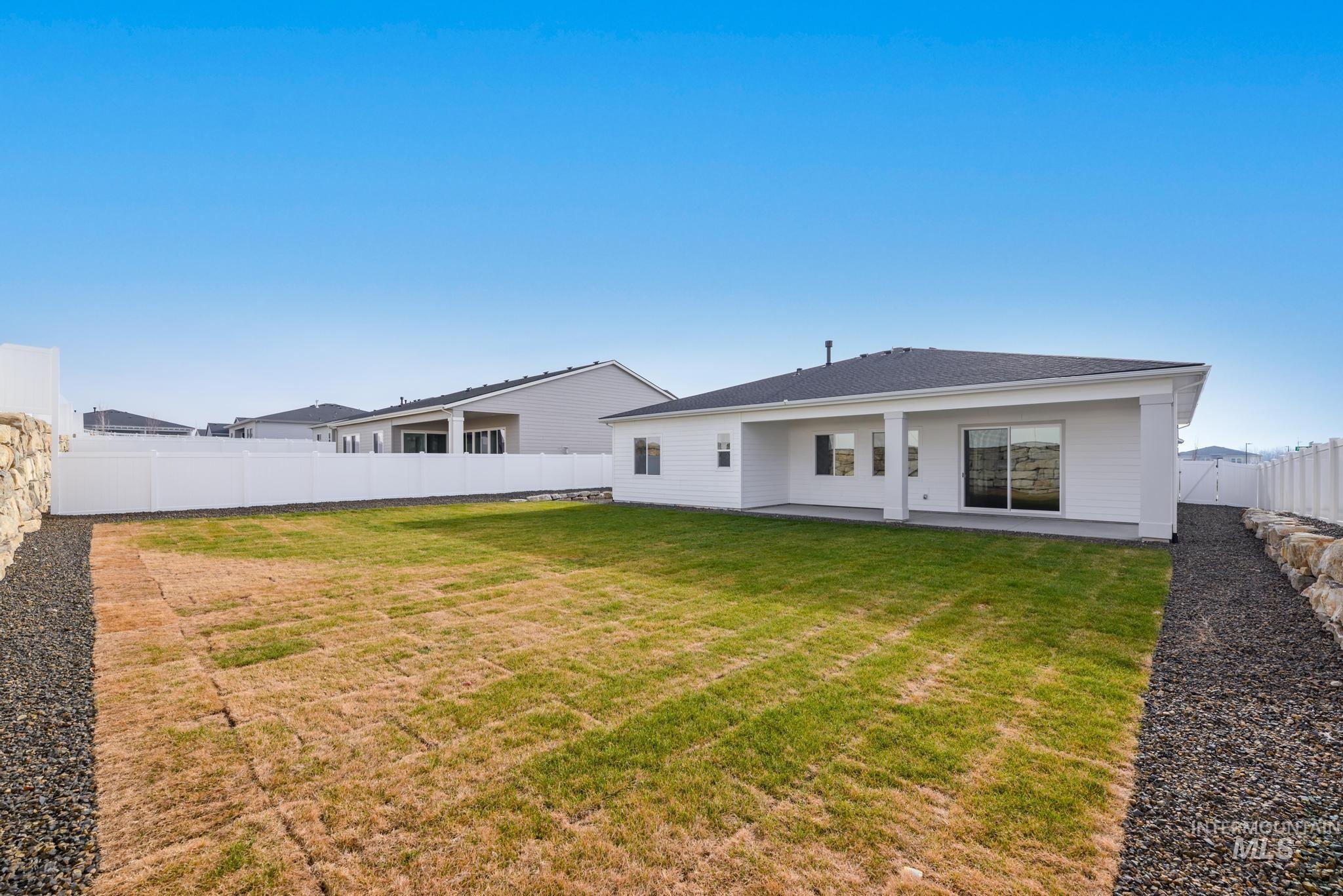 9049 W Purple Martin St, Star, Idaho 83669, 3 Bedrooms, 2.5 Bathrooms, Residential For Sale, Price $604,000,MLS 98976419