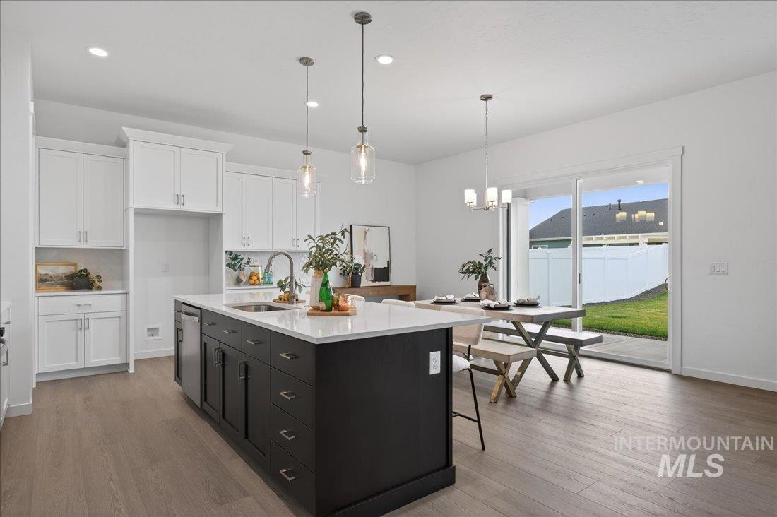 9049 W Purple Martin St, Star, Idaho 83669, 3 Bedrooms, 2.5 Bathrooms, Residential For Sale, Price $604,000,MLS 98976419