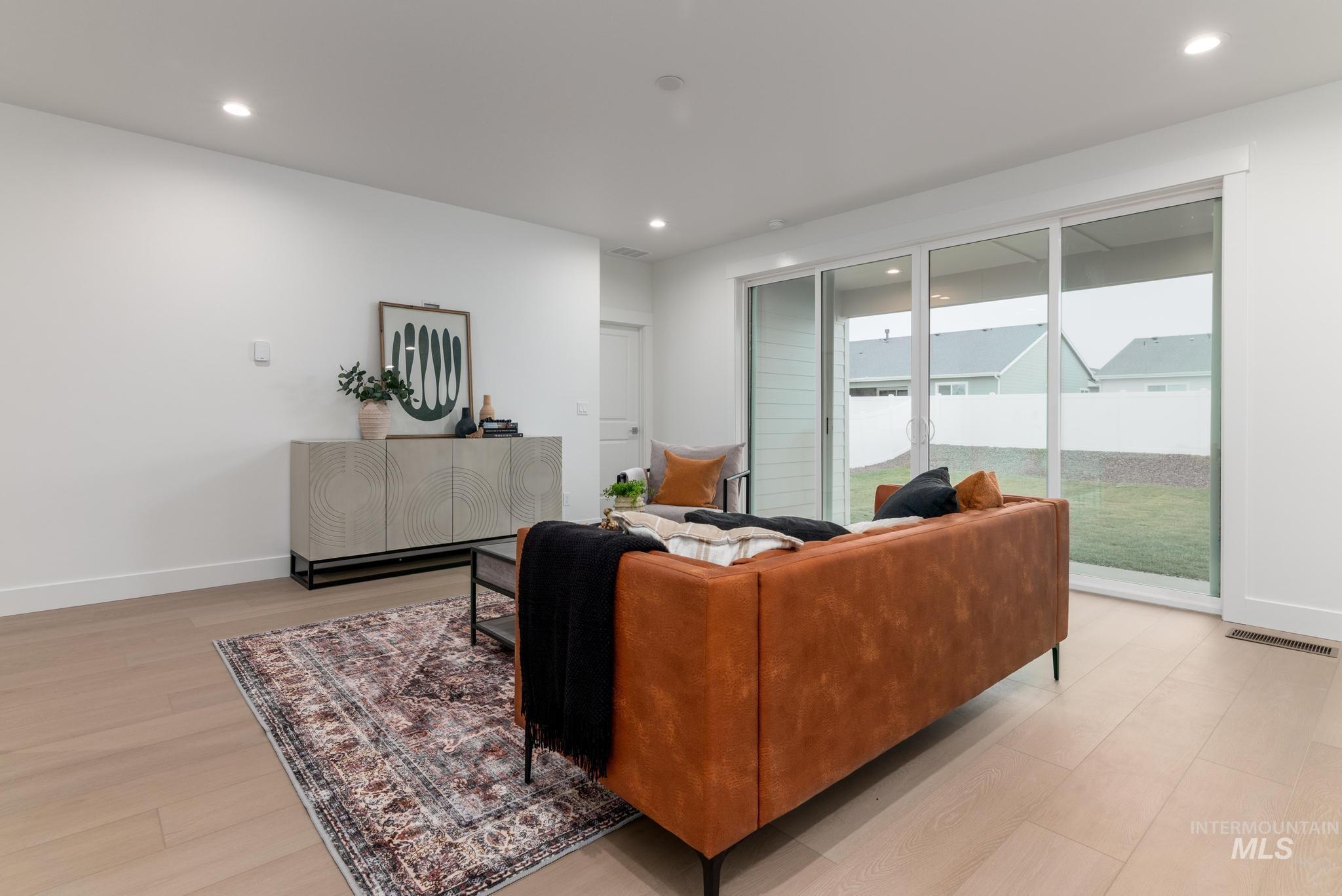 1940 W Chokecherry Ave, Middleton, Idaho 83644, 3 Bedrooms, 2 Bathrooms, Residential For Sale, Price $479,000,MLS 98976421