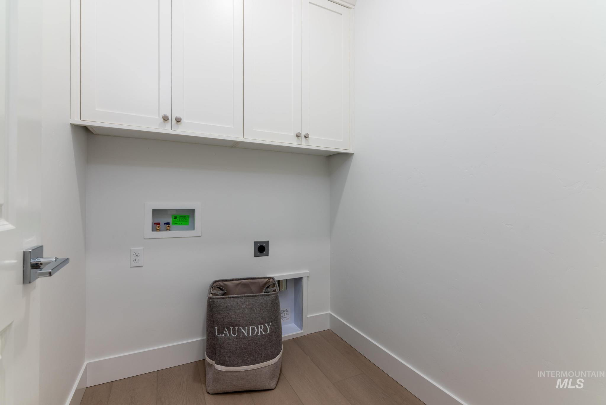 1940 W Chokecherry Ave, Middleton, Idaho 83644, 3 Bedrooms, 2 Bathrooms, Residential For Sale, Price $479,000,MLS 98976421