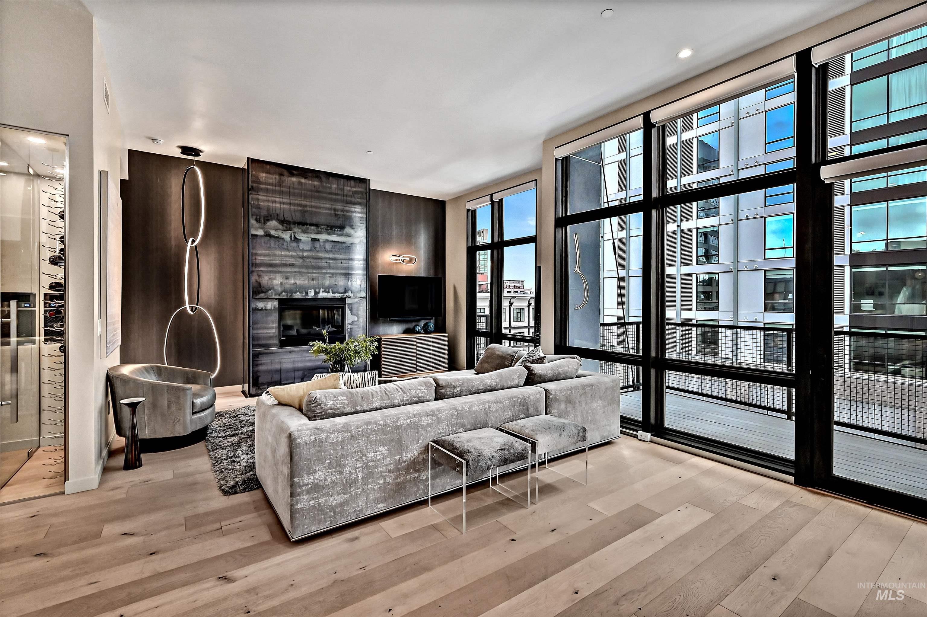 119 S 10th, Boise, Idaho 83702, 3 Bedrooms, 2.5 Bathrooms, Residential For Sale, Price $1,742,000,MLS 98976423