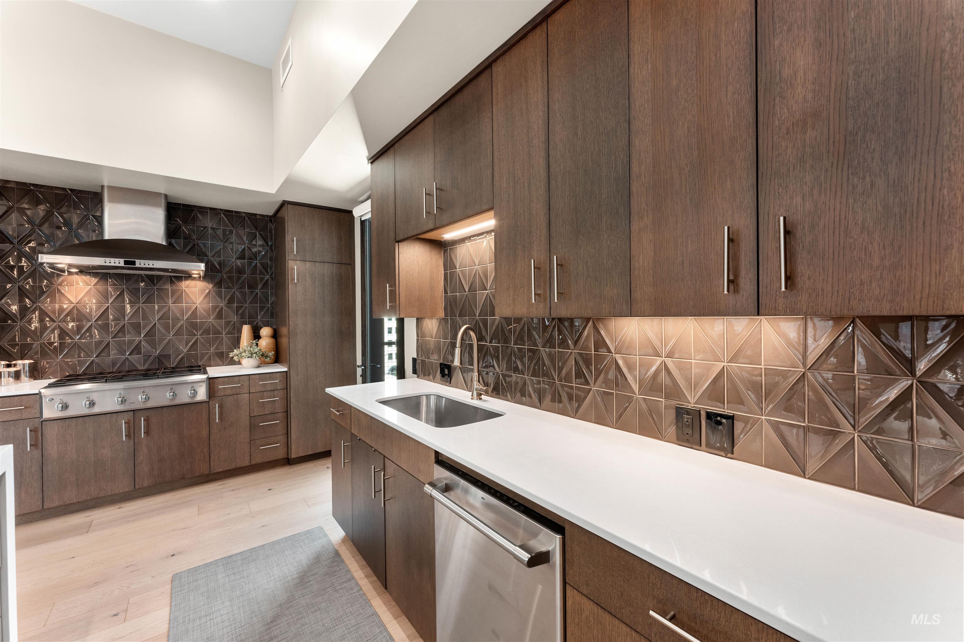 119 S 10th, Boise, Idaho 83702, 3 Bedrooms, 2.5 Bathrooms, Residential For Sale, Price $1,742,000,MLS 98976423