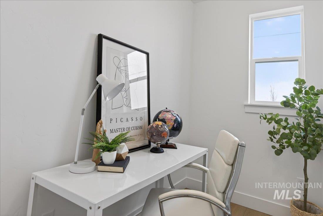 817 W Bay St, Middleton, Idaho 83644, 3 Bedrooms, 2 Bathrooms, Residential For Sale, Price $434,000,MLS 98976424