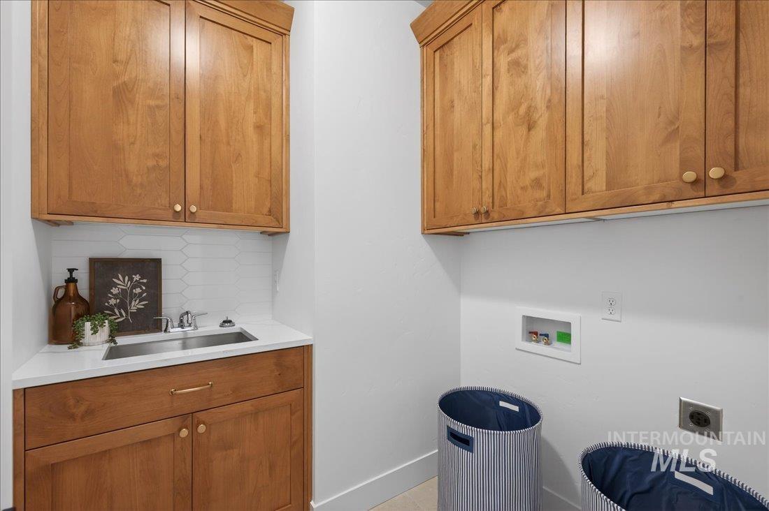 817 W Bay St, Middleton, Idaho 83644, 3 Bedrooms, 2 Bathrooms, Residential For Sale, Price $434,000,MLS 98976424