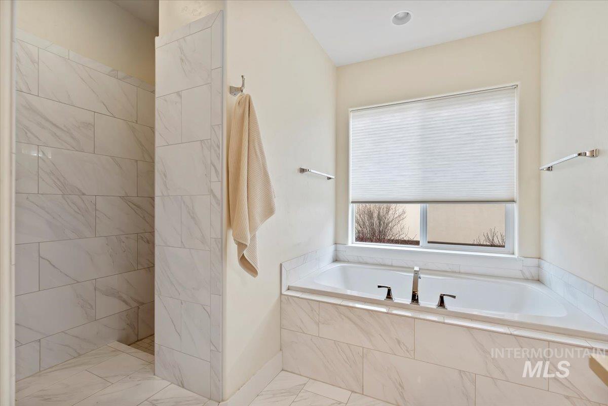 2573 S Palmatier Way, Boise, Idaho 83716, 3 Bedrooms, 2.5 Bathrooms, Residential For Sale, Price $899,900, 98976428