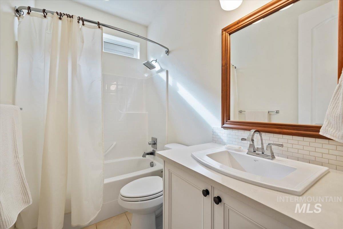 2573 S Palmatier Way, Boise, Idaho 83716, 3 Bedrooms, 2.5 Bathrooms, Residential For Sale, Price $899,900, 98976428