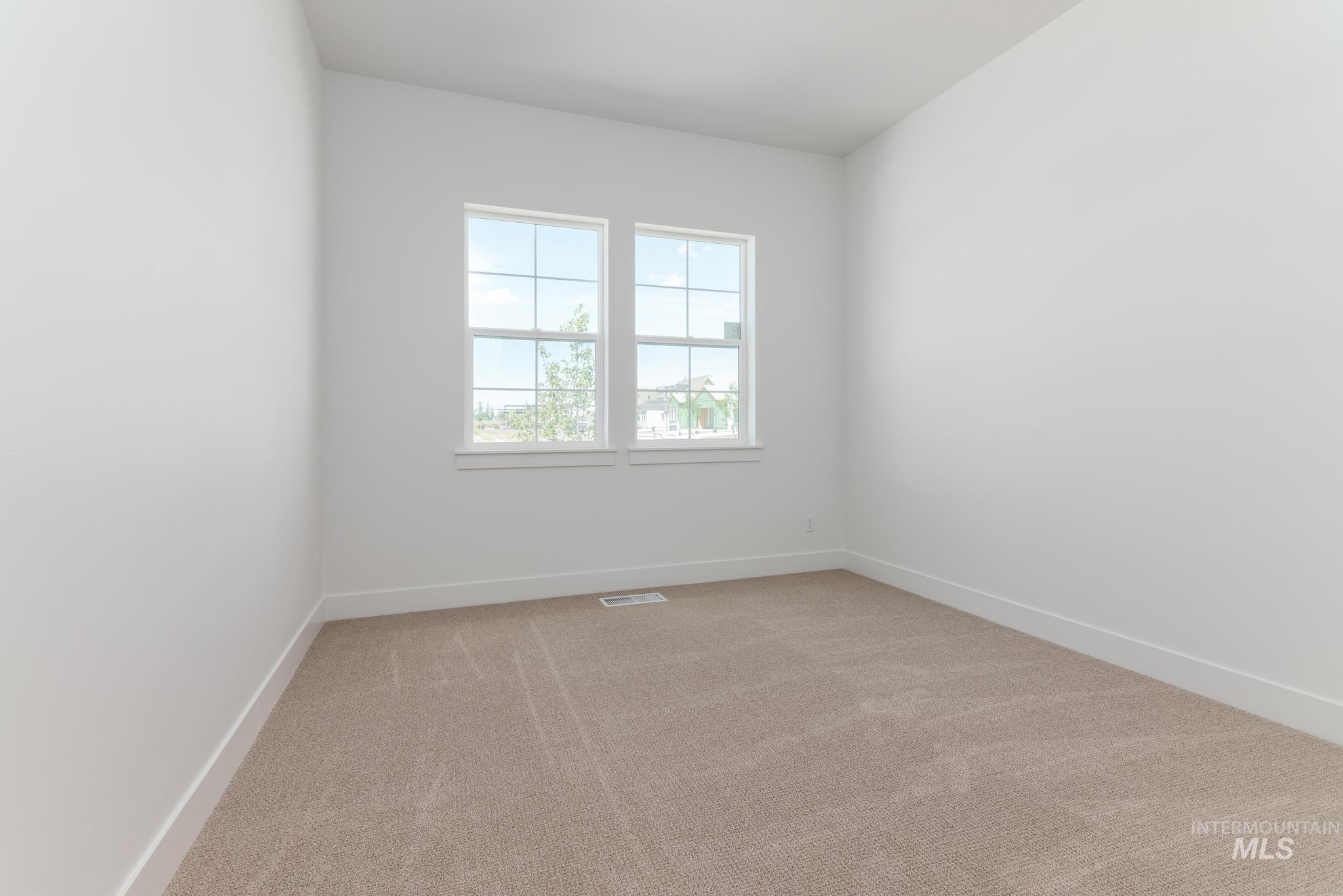 2574 N Leatherwood Ave, Star, Idaho 83669, 2 Bedrooms, 2 Bathrooms, Residential For Sale, Price $539,000,MLS 98976432