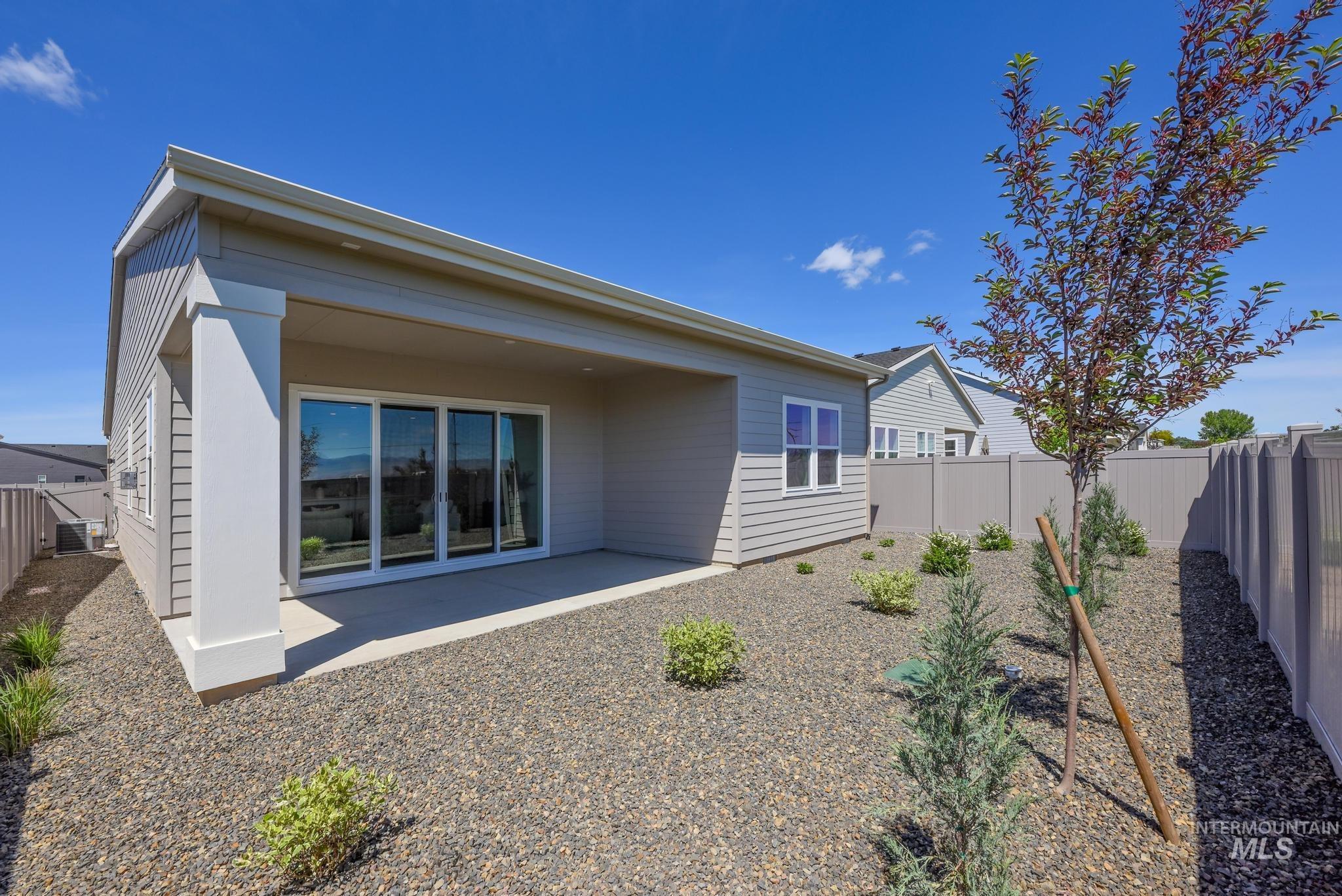2574 N Leatherwood Ave, Star, Idaho 83669, 2 Bedrooms, 2 Bathrooms, Residential For Sale, Price $539,000,MLS 98976432