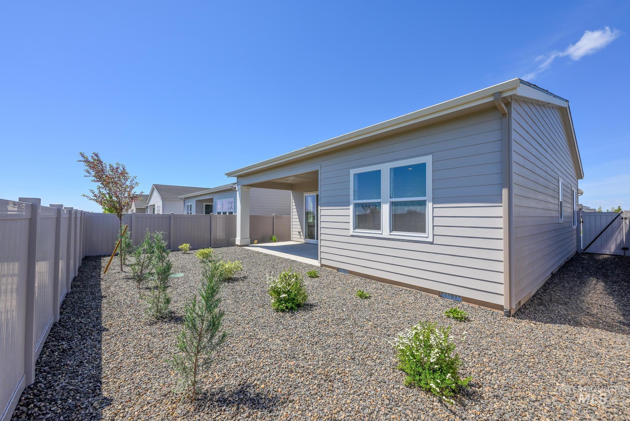 2574 N Leatherwood Ave, Star, Idaho 83669, 2 Bedrooms, 2 Bathrooms, Residential For Sale, Price $539,000,MLS 98976432