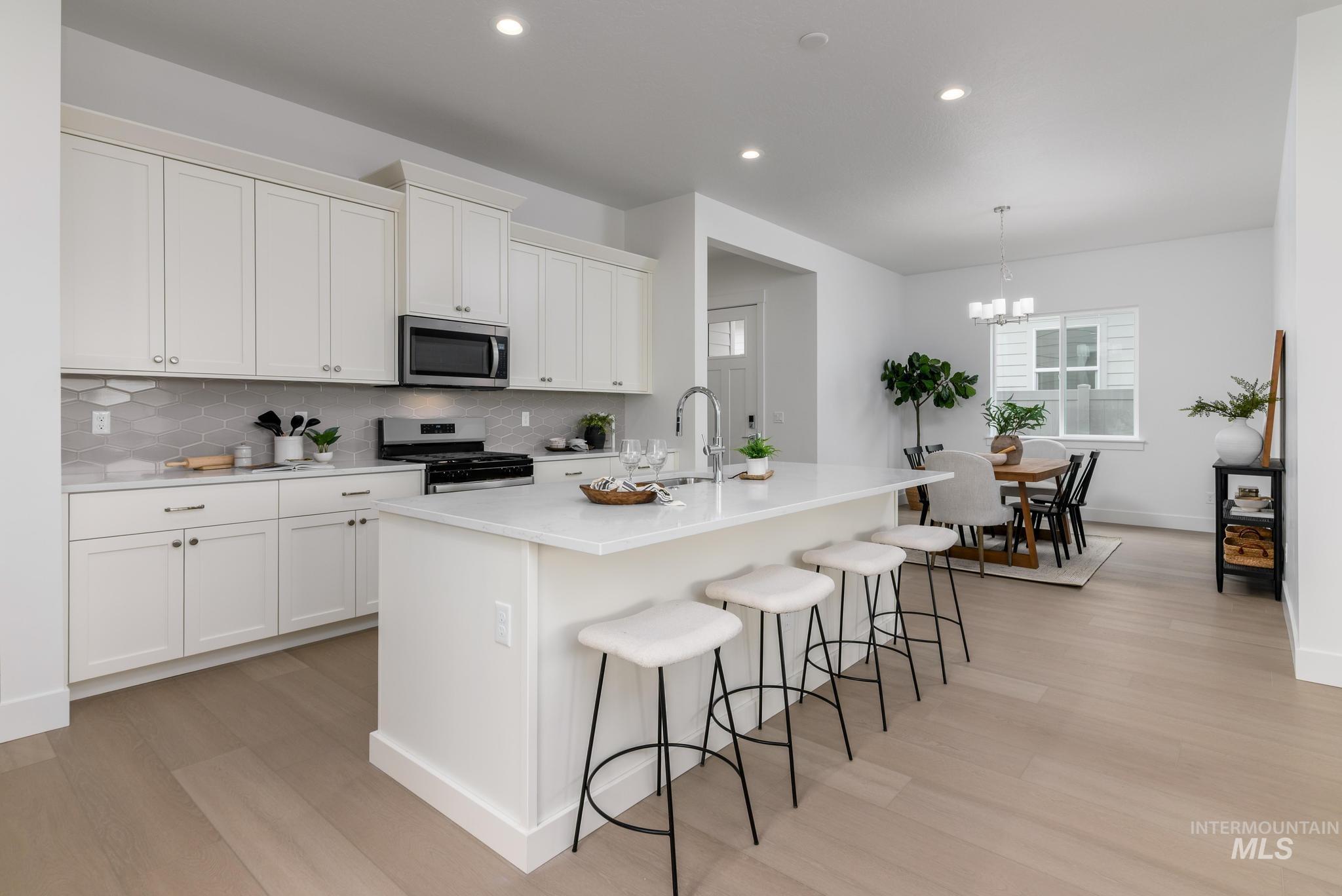 2574 N Leatherwood Ave, Star, Idaho 83669, 2 Bedrooms, 2 Bathrooms, Residential For Sale, Price $554,000, 98976432