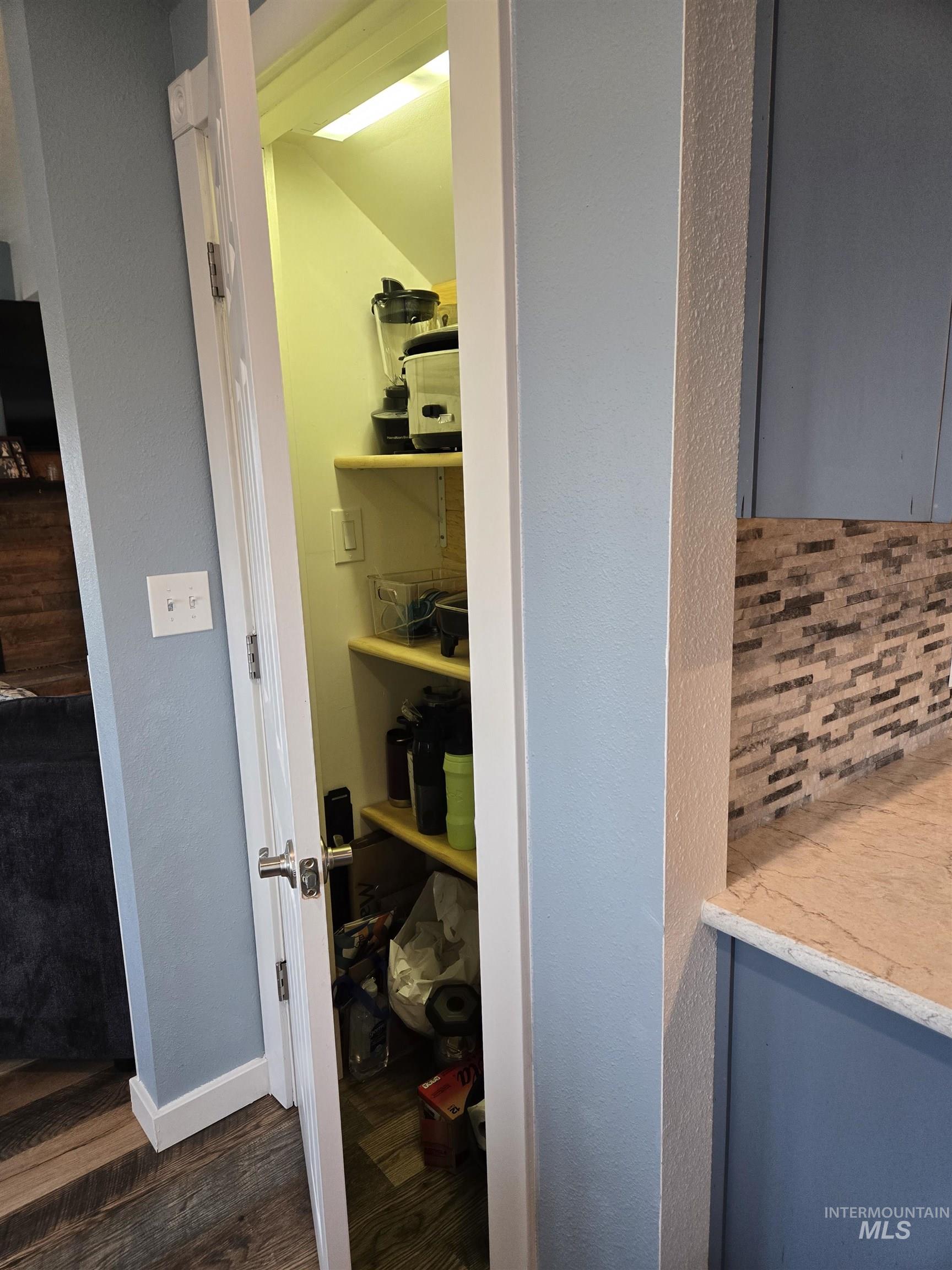 924 Olds Ferry Road, Weiser, Idaho 83672, 4 Bedrooms, 3 Bathrooms, Residential For Sale, Price $575,000, 98976433