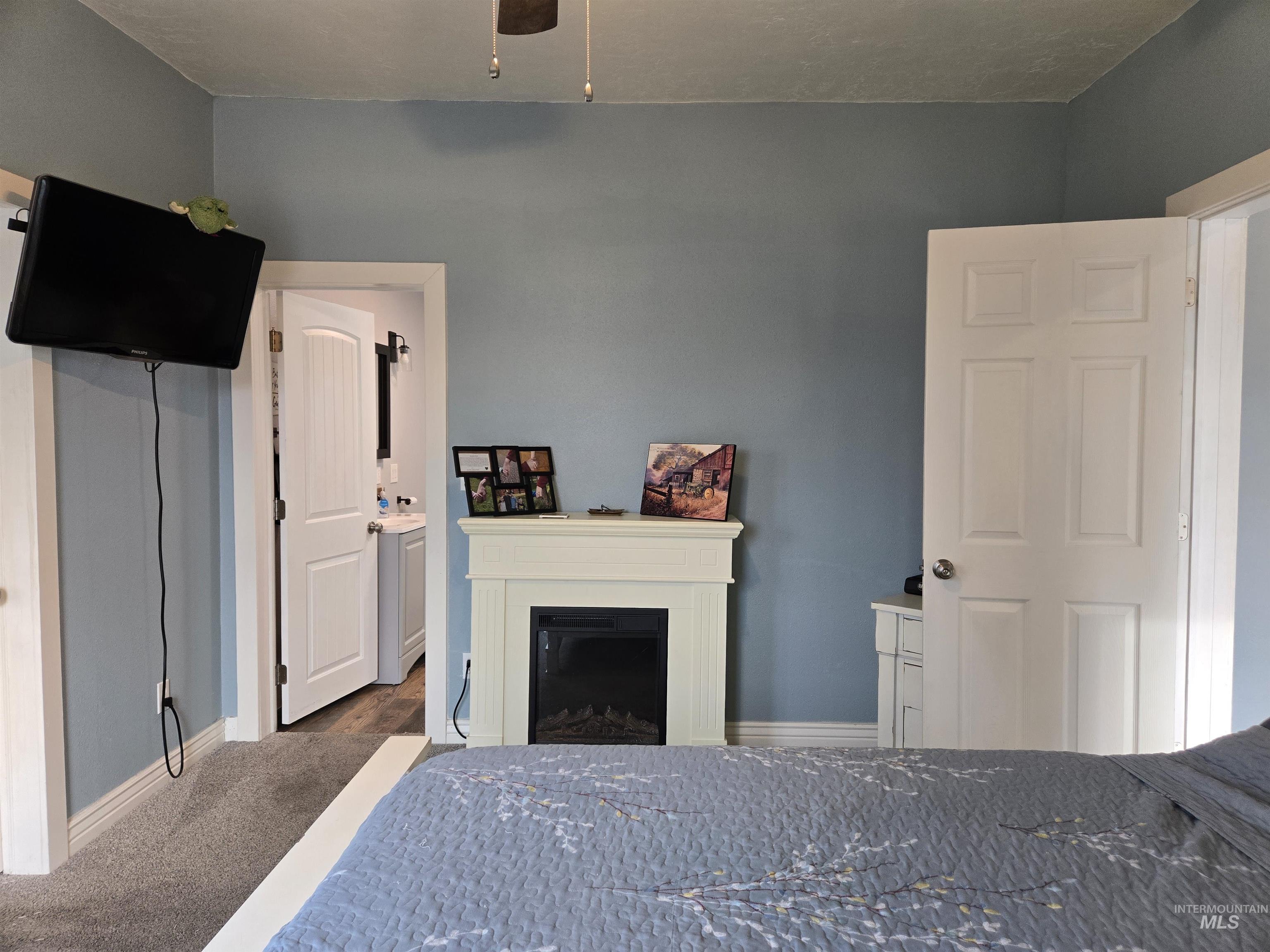 924 Olds Ferry Road, Weiser, Idaho 83672, 4 Bedrooms, 3 Bathrooms, Residential For Sale, Price $575,000, 98976433