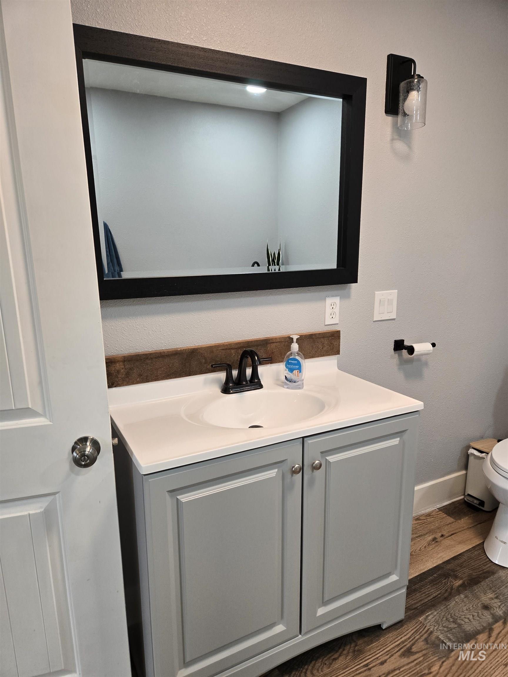 924 Olds Ferry Road, Weiser, Idaho 83672, 4 Bedrooms, 3 Bathrooms, Residential For Sale, Price $575,000, 98976433