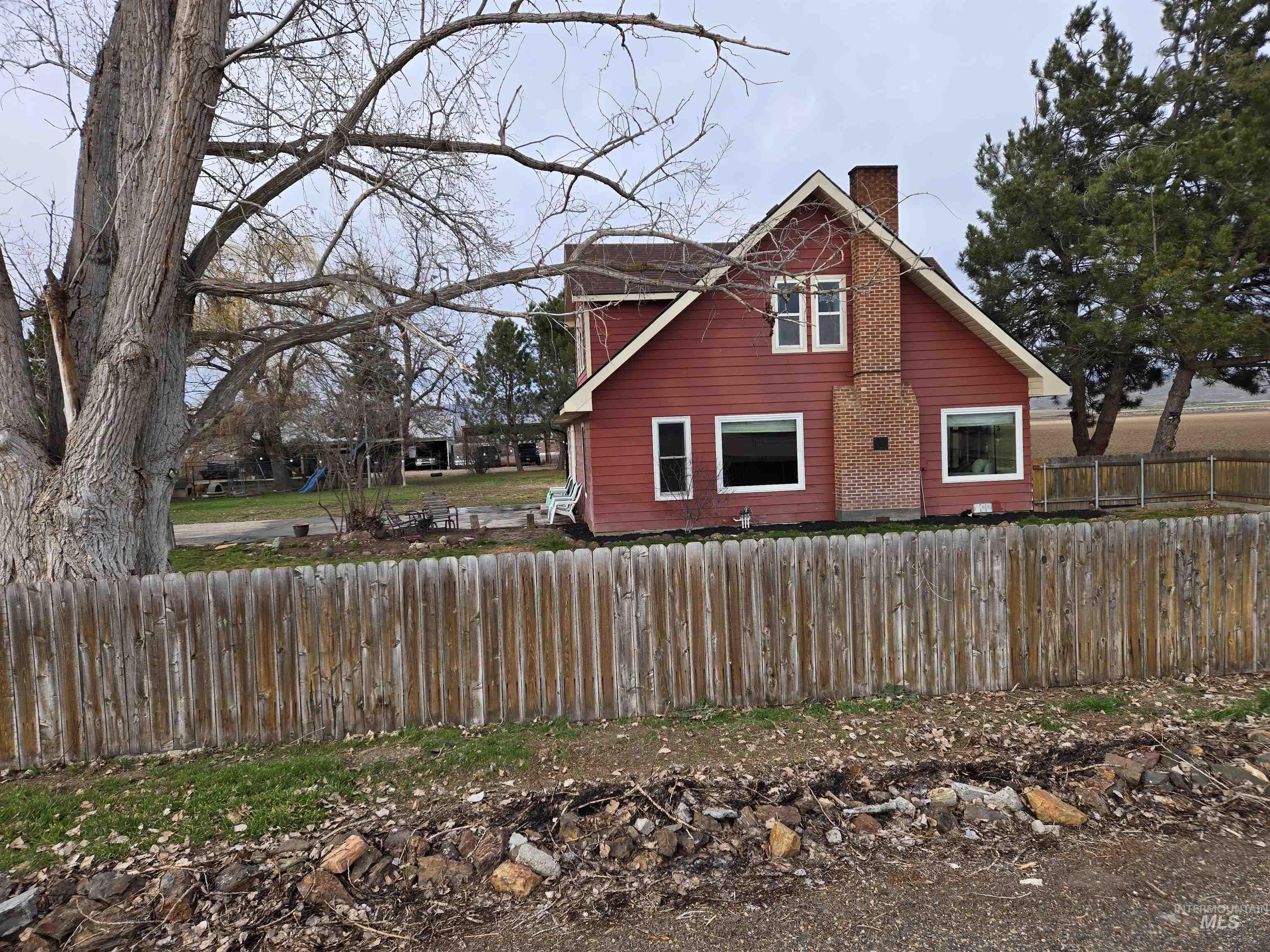 924 Olds Ferry Road, Weiser, Idaho 83672, 4 Bedrooms, 3 Bathrooms, Residential For Sale, Price $575,000, 98976433