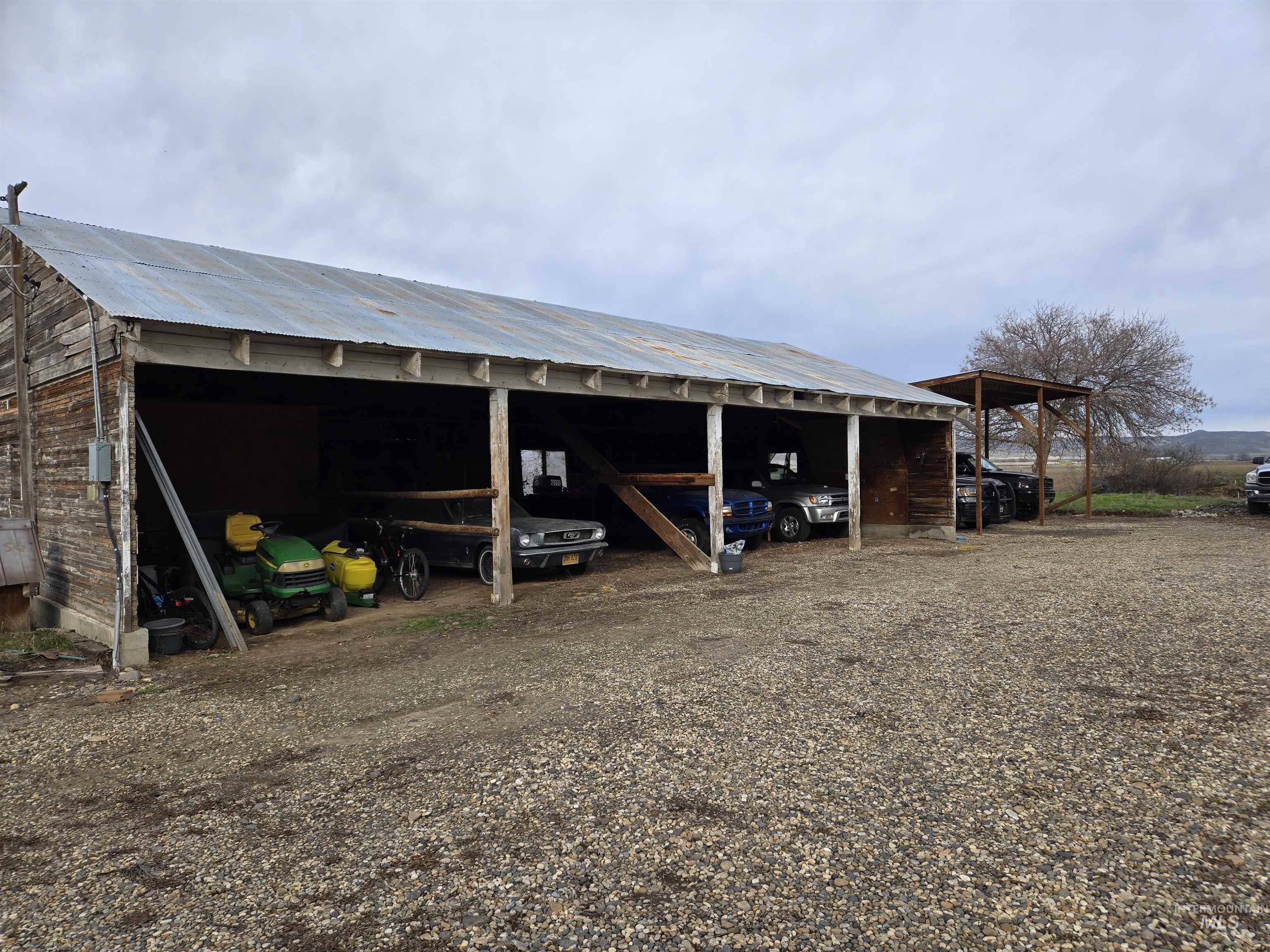 924 Olds Ferry Road, Weiser, Idaho 83672, 4 Bedrooms, 3 Bathrooms, Residential For Sale, Price $575,000, 98976433