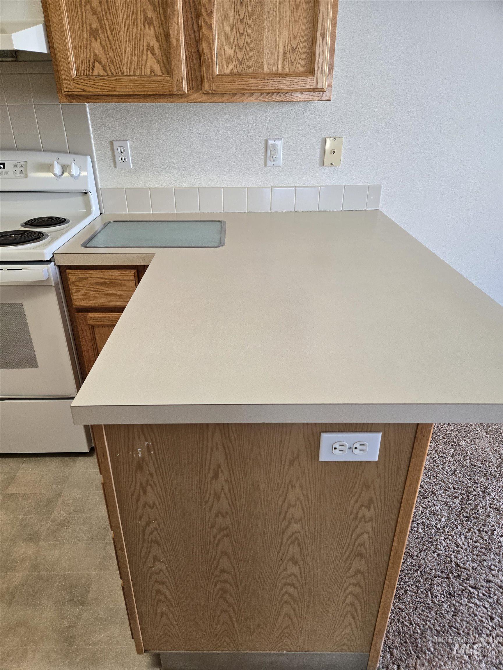 183 SW 18th St., Ontario, Oregon 97914, 3 Bedrooms, 2 Bathrooms, Residential For Sale, Price $284,900, 98976435