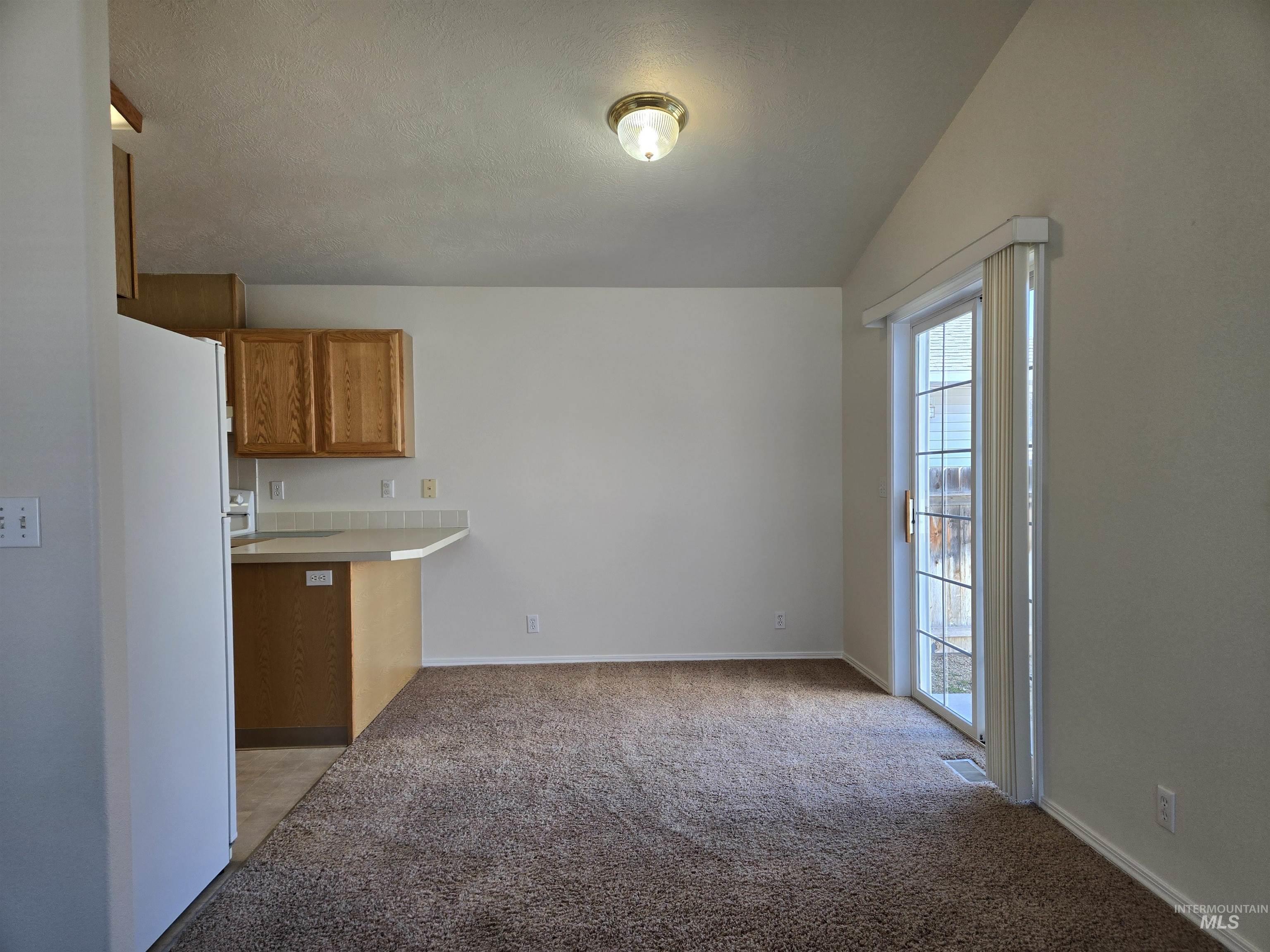 183 SW 18th St., Ontario, Oregon 97914, 3 Bedrooms, 2 Bathrooms, Residential For Sale, Price $284,900, 98976435