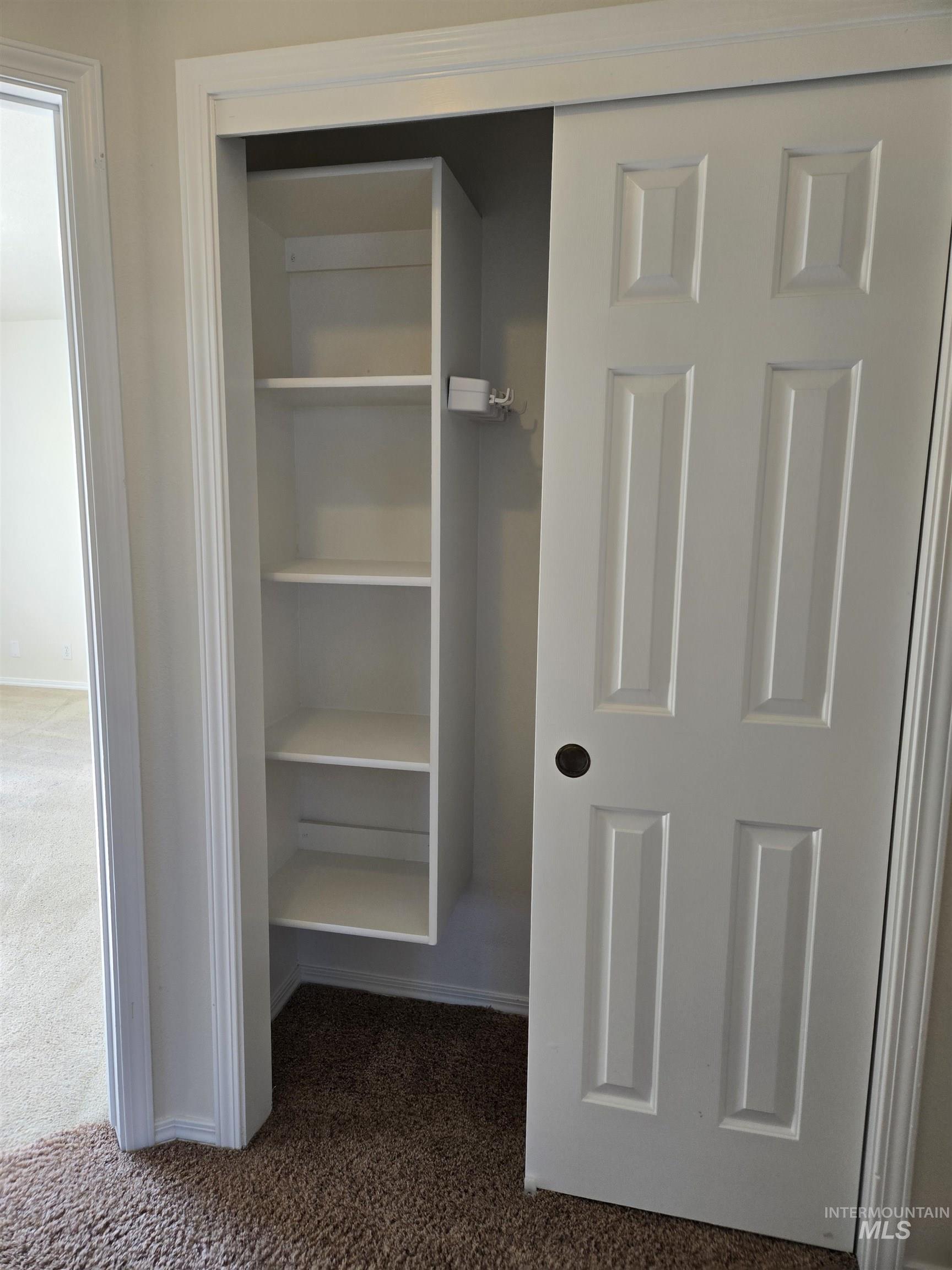 183 SW 18th St., Ontario, Oregon 97914, 3 Bedrooms, 2 Bathrooms, Residential For Sale, Price $284,900, 98976435