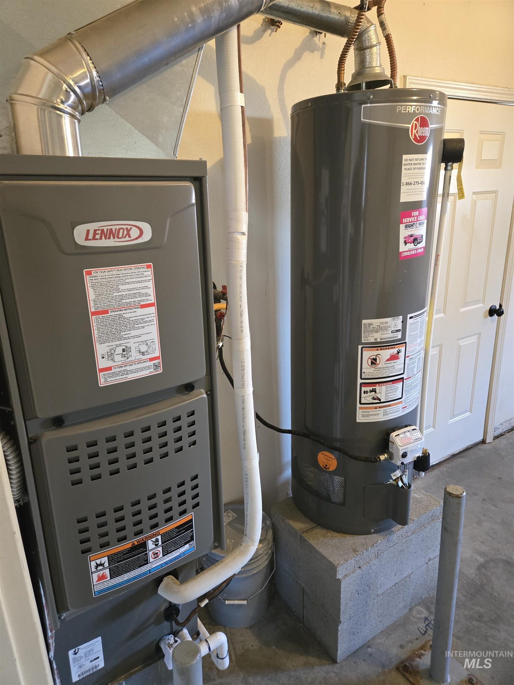 183 SW 18th St., Ontario, Oregon 97914, 3 Bedrooms, 2 Bathrooms, Residential For Sale, Price $284,900, 98976435