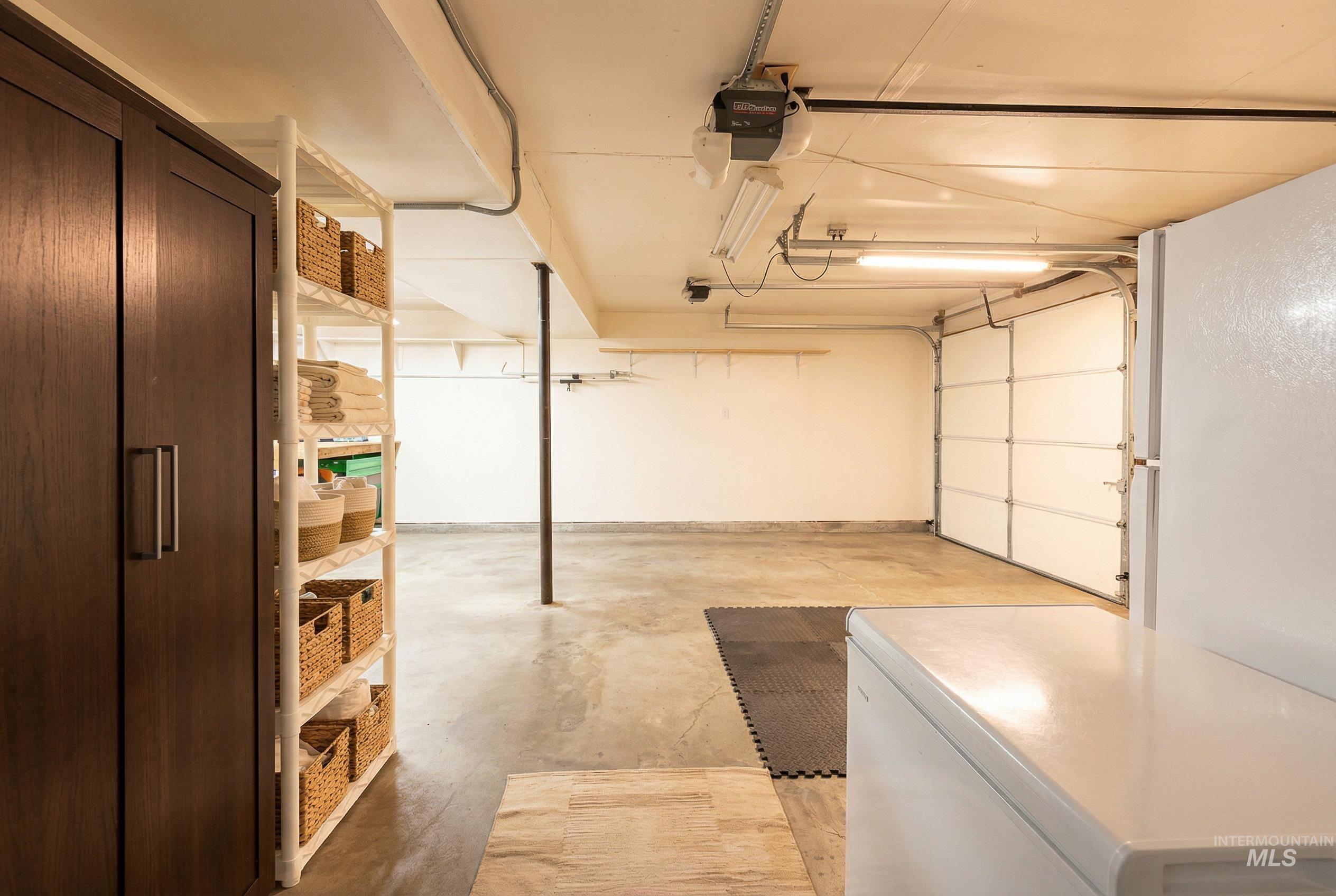 990 N Eagle Hills Way, Eagle, Idaho 83616, 5 Bedrooms, 3 Bathrooms, Rental For Rent, Price $3,500, 98976440