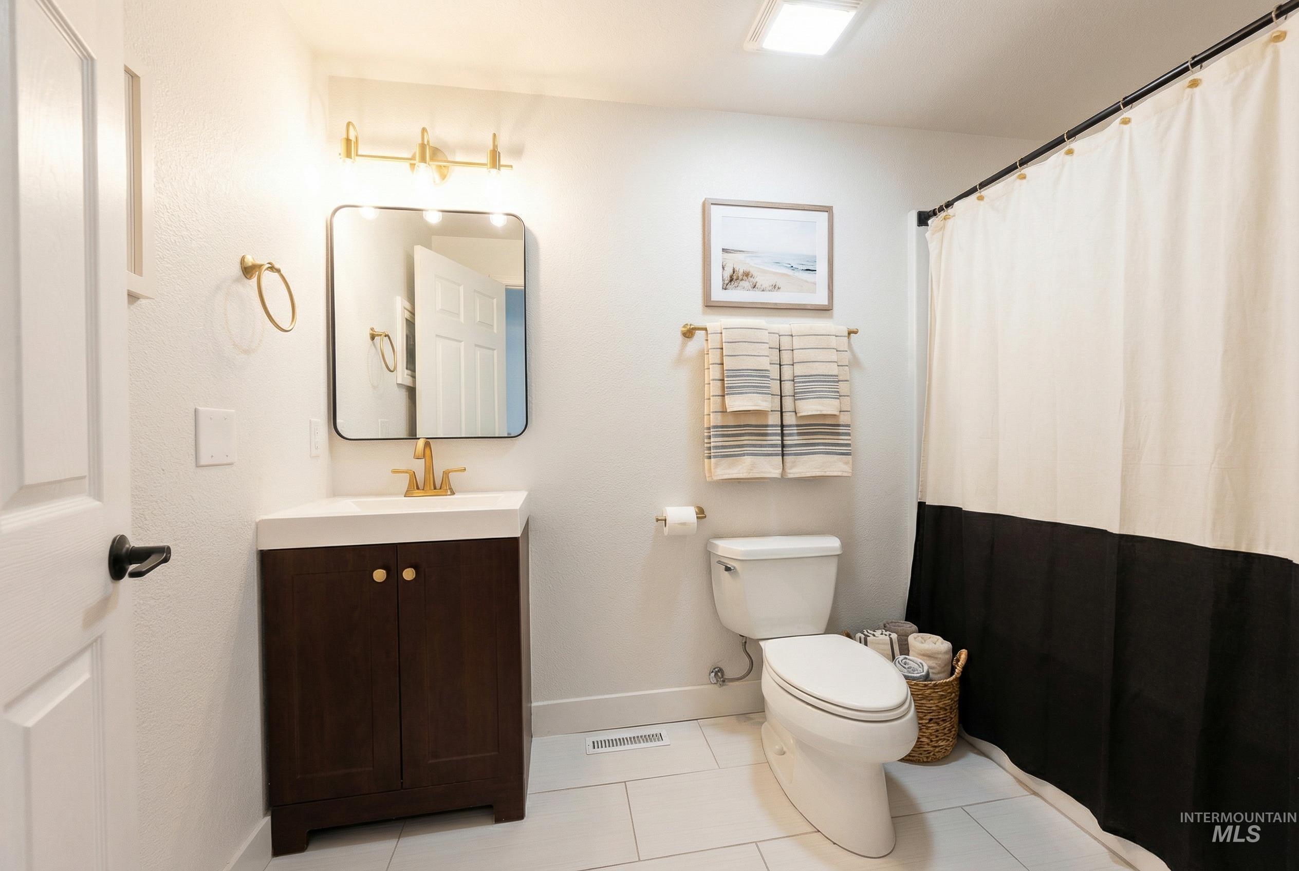 990 N Eagle Hills Way, Eagle, Idaho 83616, 5 Bedrooms, 3 Bathrooms, Rental For Rent, Price $3,500, 98976440