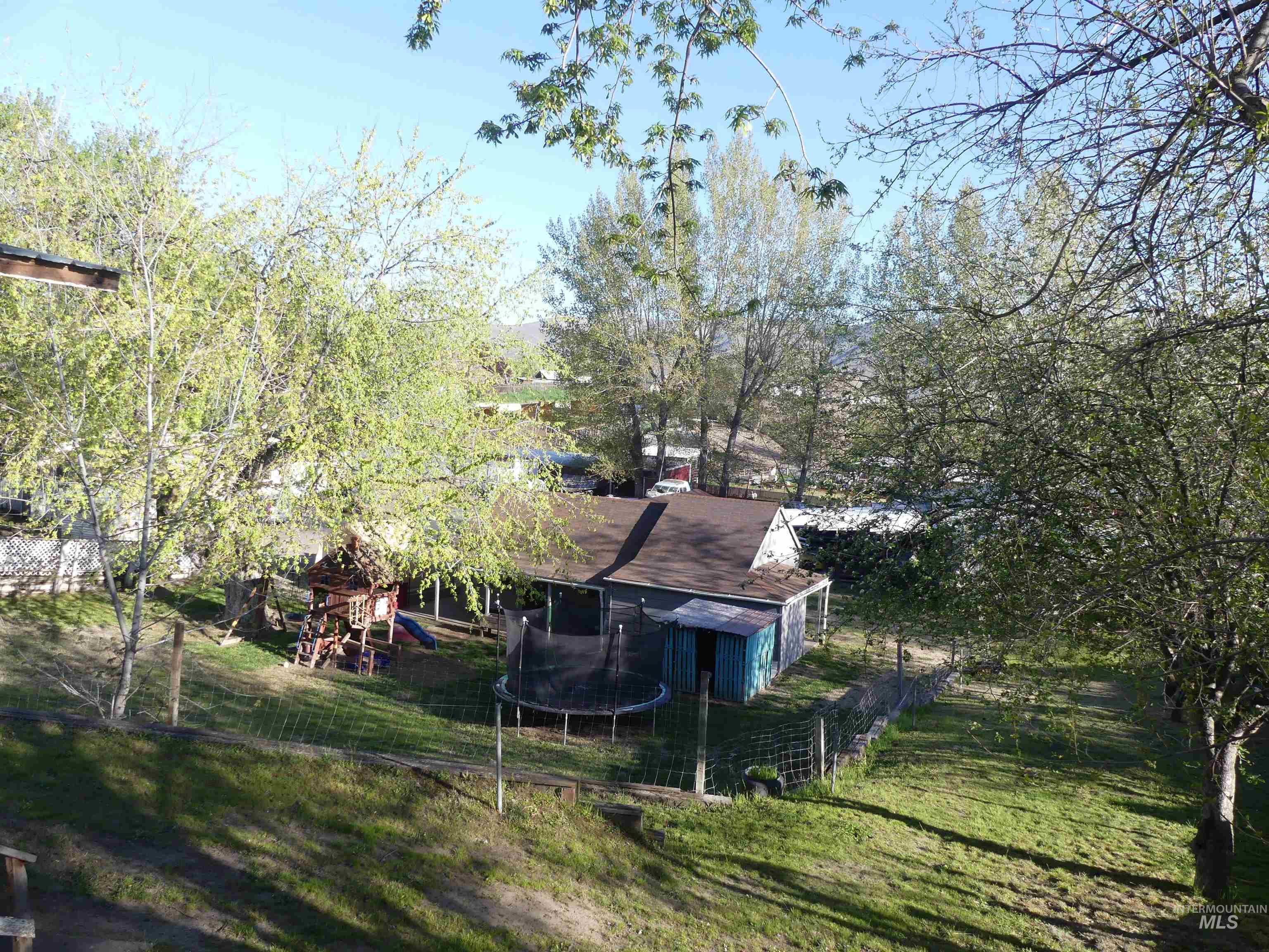 1422-1430 16th Ave, Clarkston, Washington 99403, 2 Bedrooms, 1 Bathroom, Residential Income For Sale, Price $499,000, 98976443