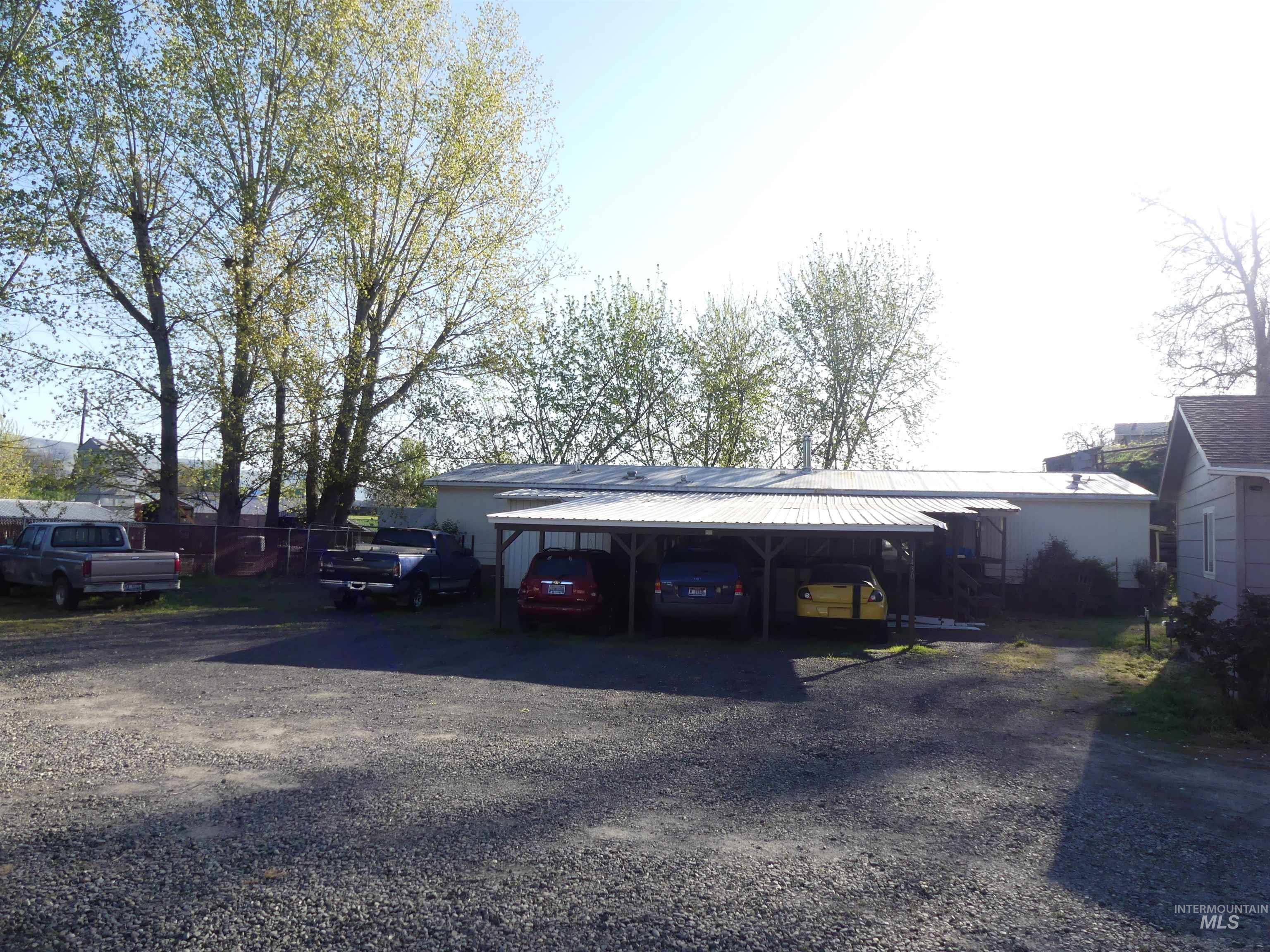 1422-1430 16th Ave, Clarkston, Washington 99403, 2 Bedrooms, 1 Bathroom, Residential Income For Sale, Price $499,000, 98976443