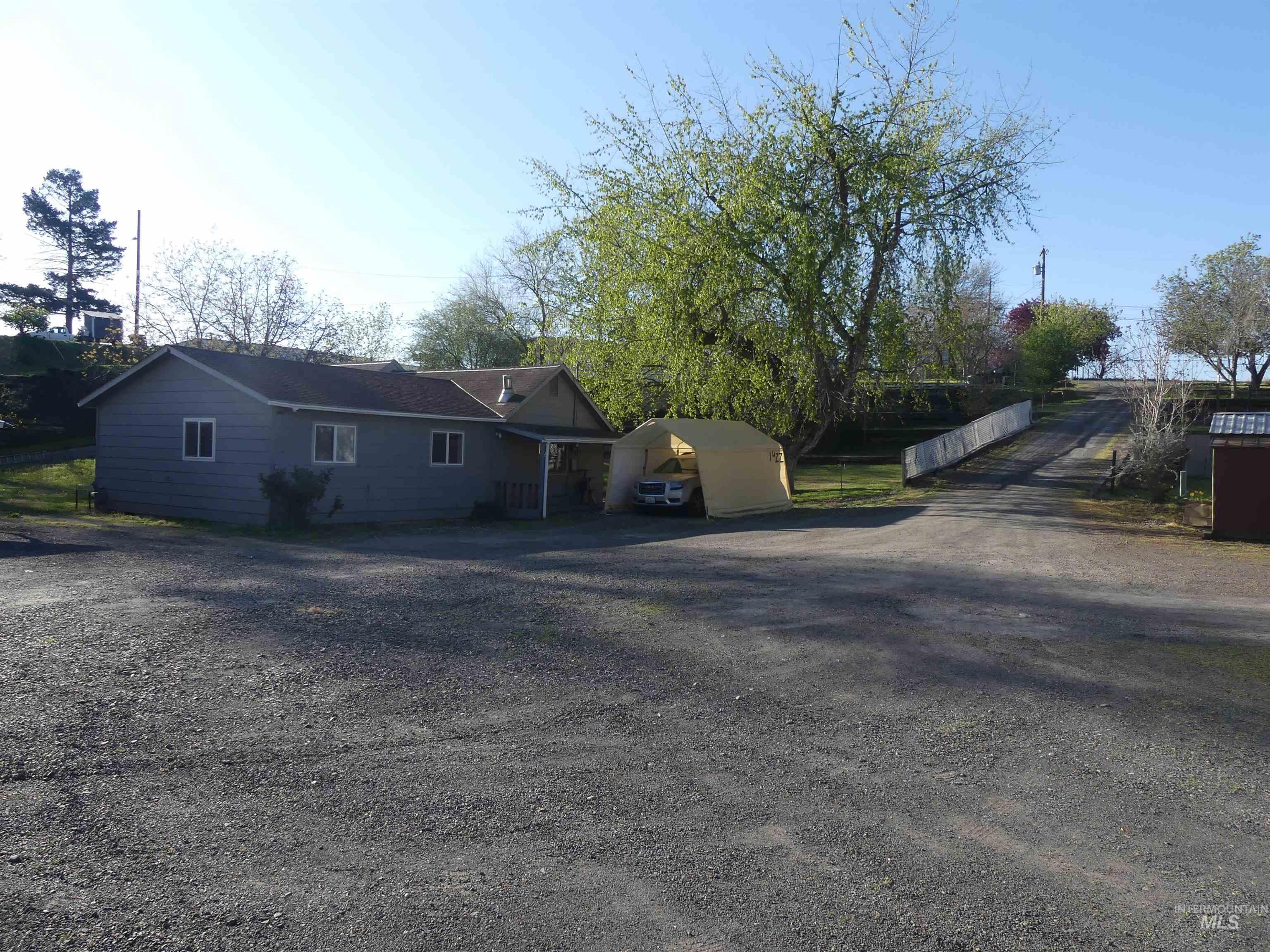 1422-1430 16th Ave, Clarkston, Washington 99403, 2 Bedrooms, 1 Bathroom, Residential Income For Sale, Price $499,000, 98976443