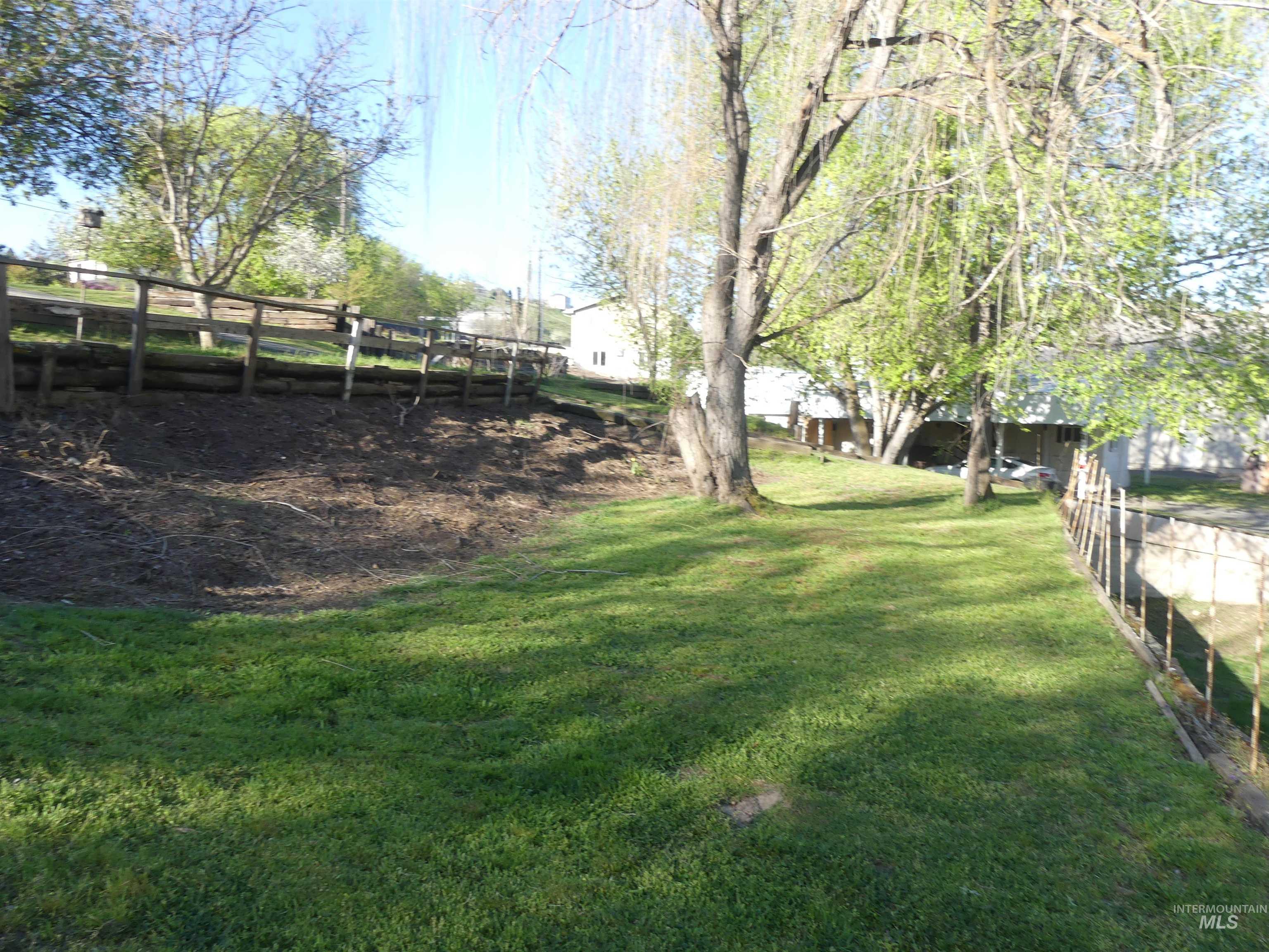 1422-1430 16th Ave, Clarkston, Washington 99403, 2 Bedrooms, 1 Bathroom, Residential Income For Sale, Price $499,000, 98976443