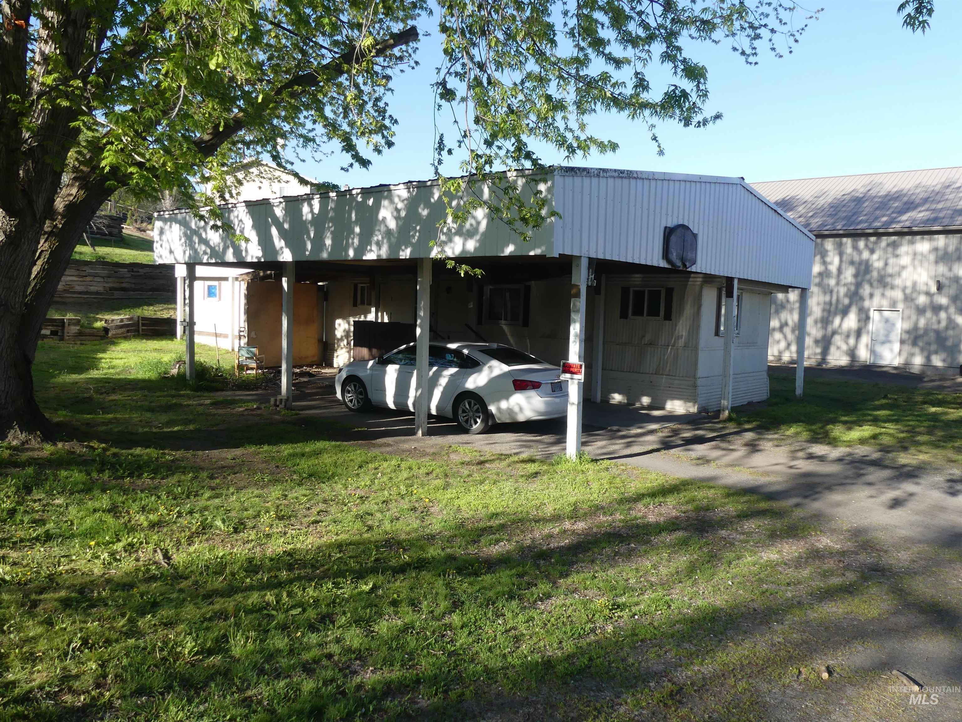 1422-1430 16th Ave, Clarkston, Washington 99403, 2 Bedrooms, 1 Bathroom, Residential Income For Sale, Price $499,000, 98976443