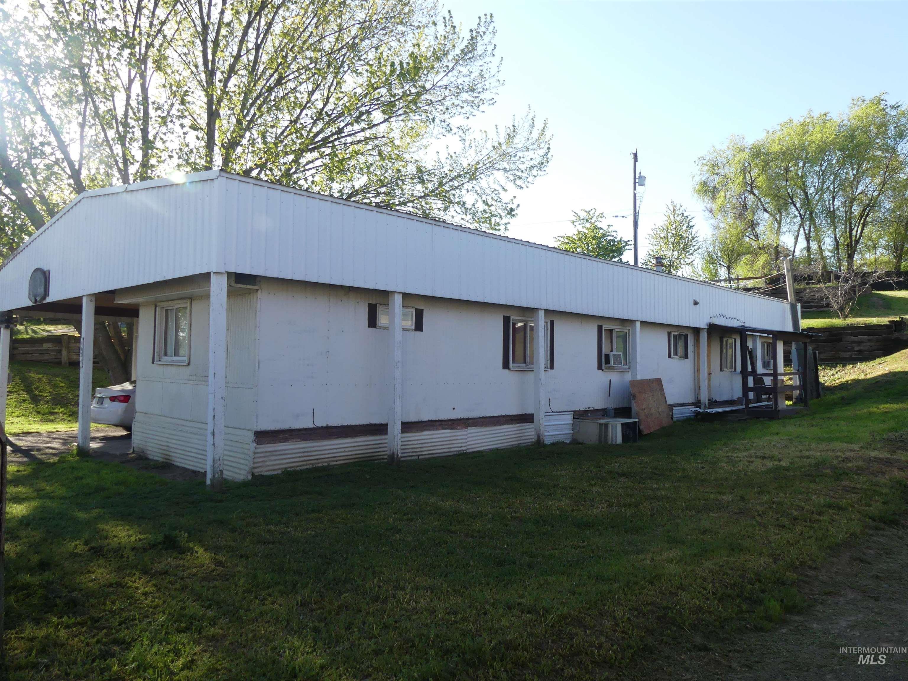 1422-1430 16th Ave, Clarkston, Washington 99403, 2 Bedrooms, 1 Bathroom, Residential Income For Sale, Price $499,000, 98976443