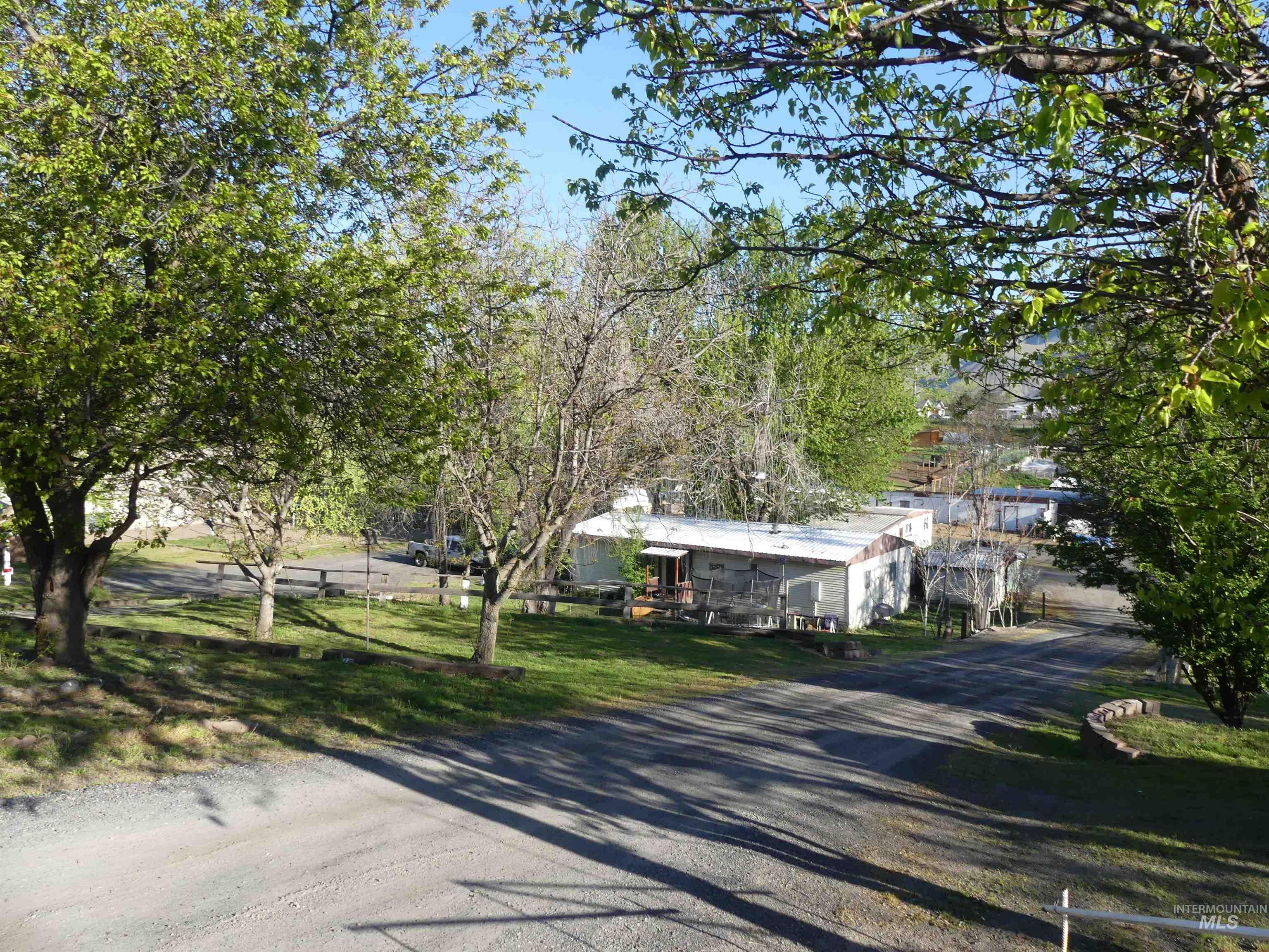 1422-1430 16th Ave, Clarkston, Washington 99403, 2 Bedrooms, 1 Bathroom, Residential Income For Sale, Price $499,000, 98976443